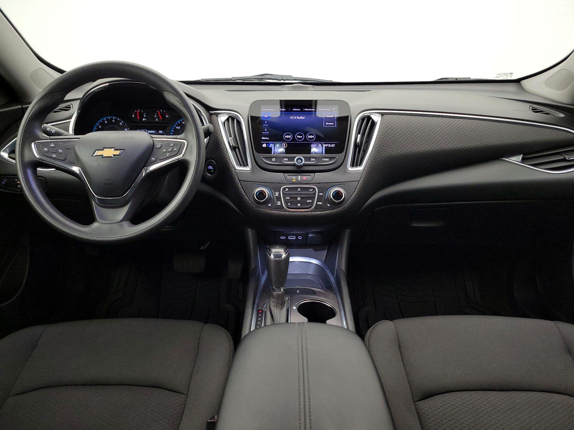 Thumbnail: 2020 Chevrolet Malibu - 9