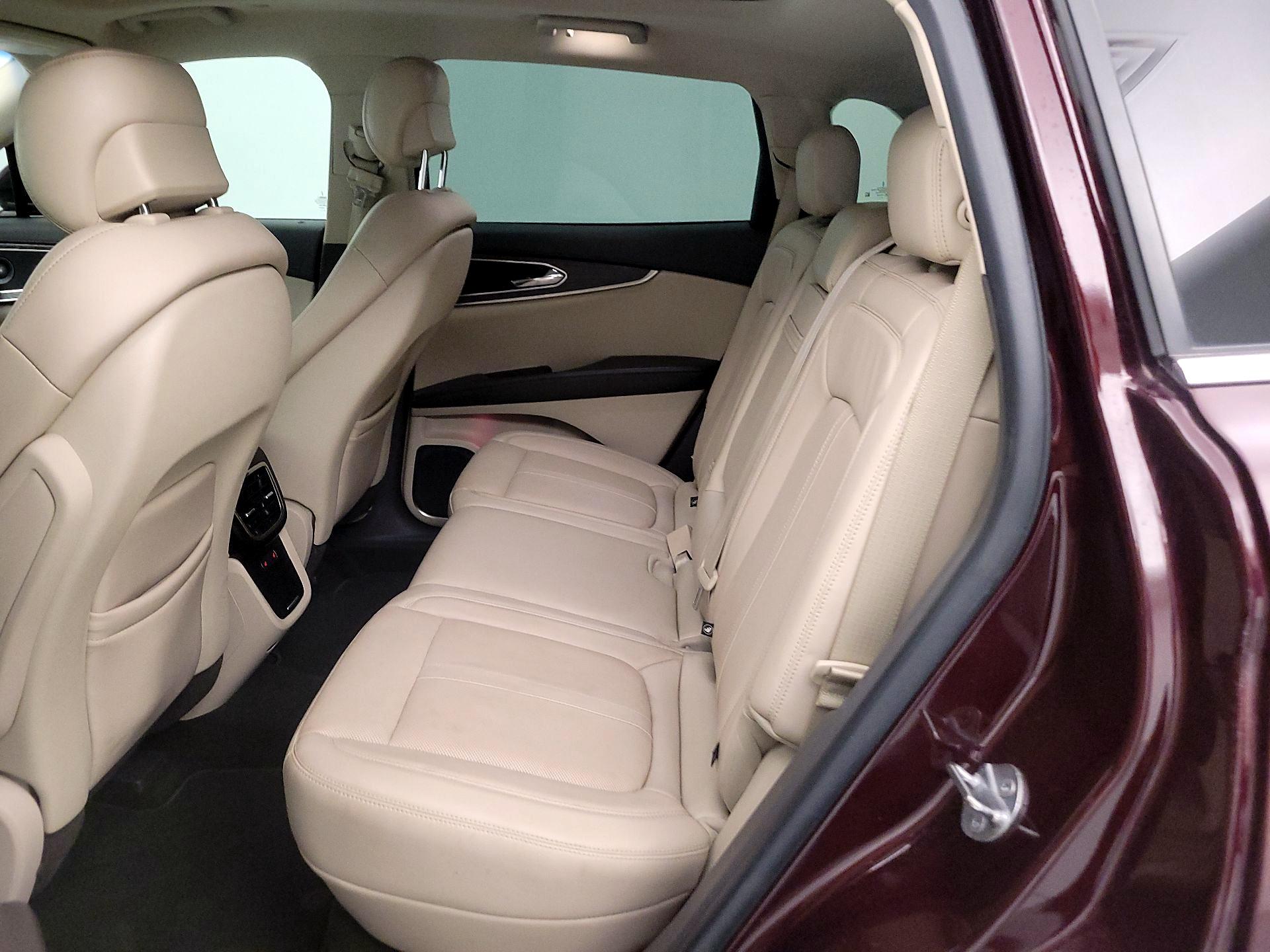 Thumbnail: 2020 Lincoln Nautilus - 20