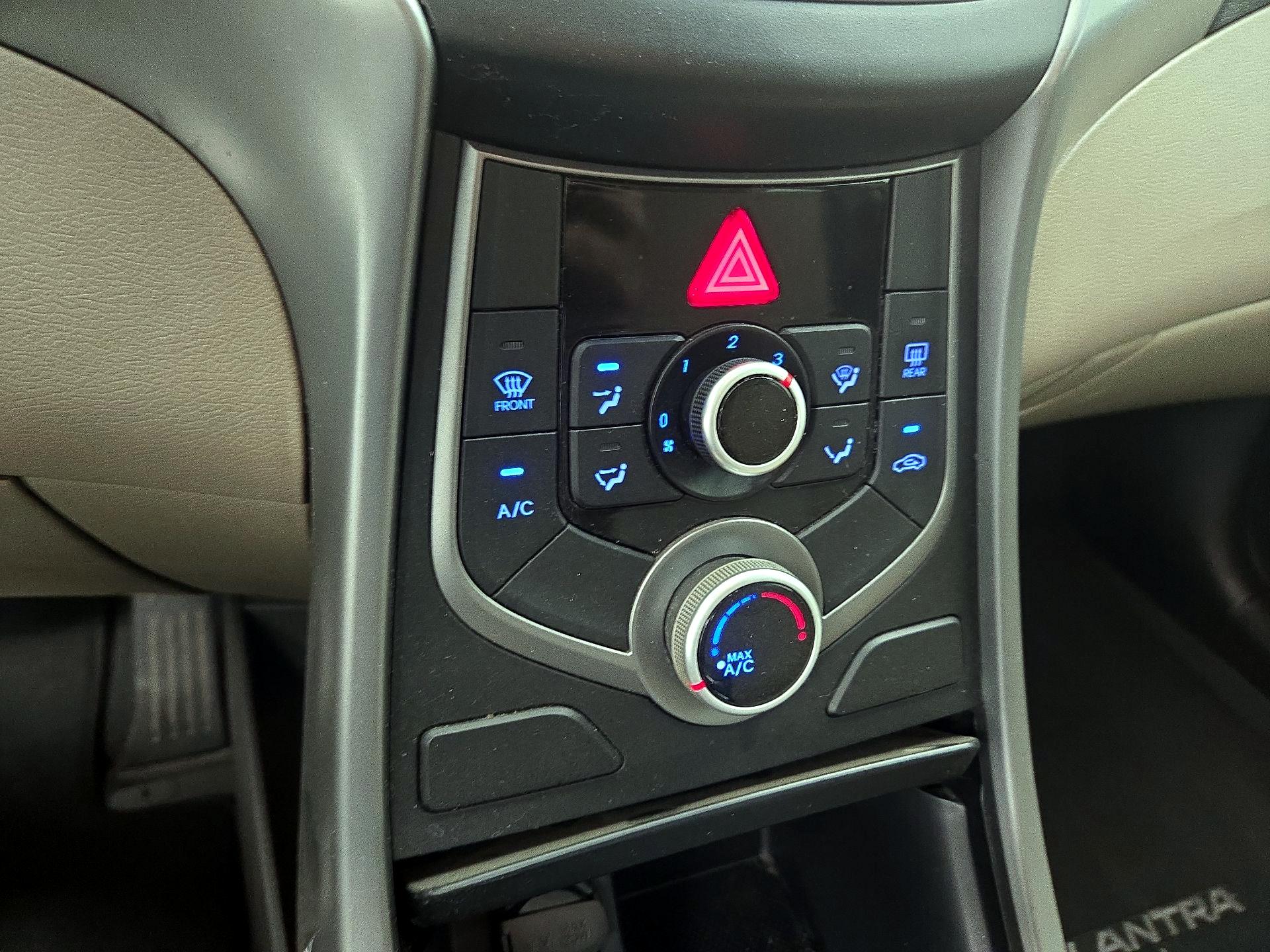 Thumbnail: 2016 Hyundai Elantra - 16