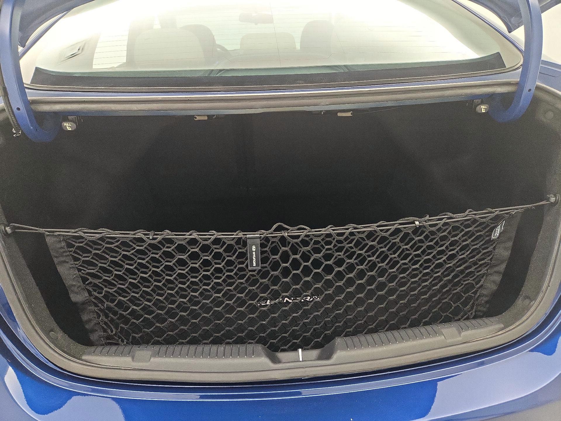 Thumbnail: 2016 Hyundai Elantra - 20