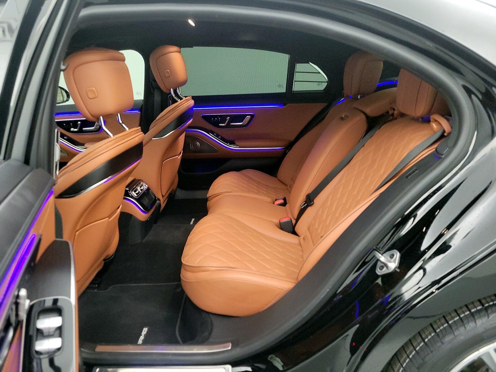 Rear A/C Seat(s)