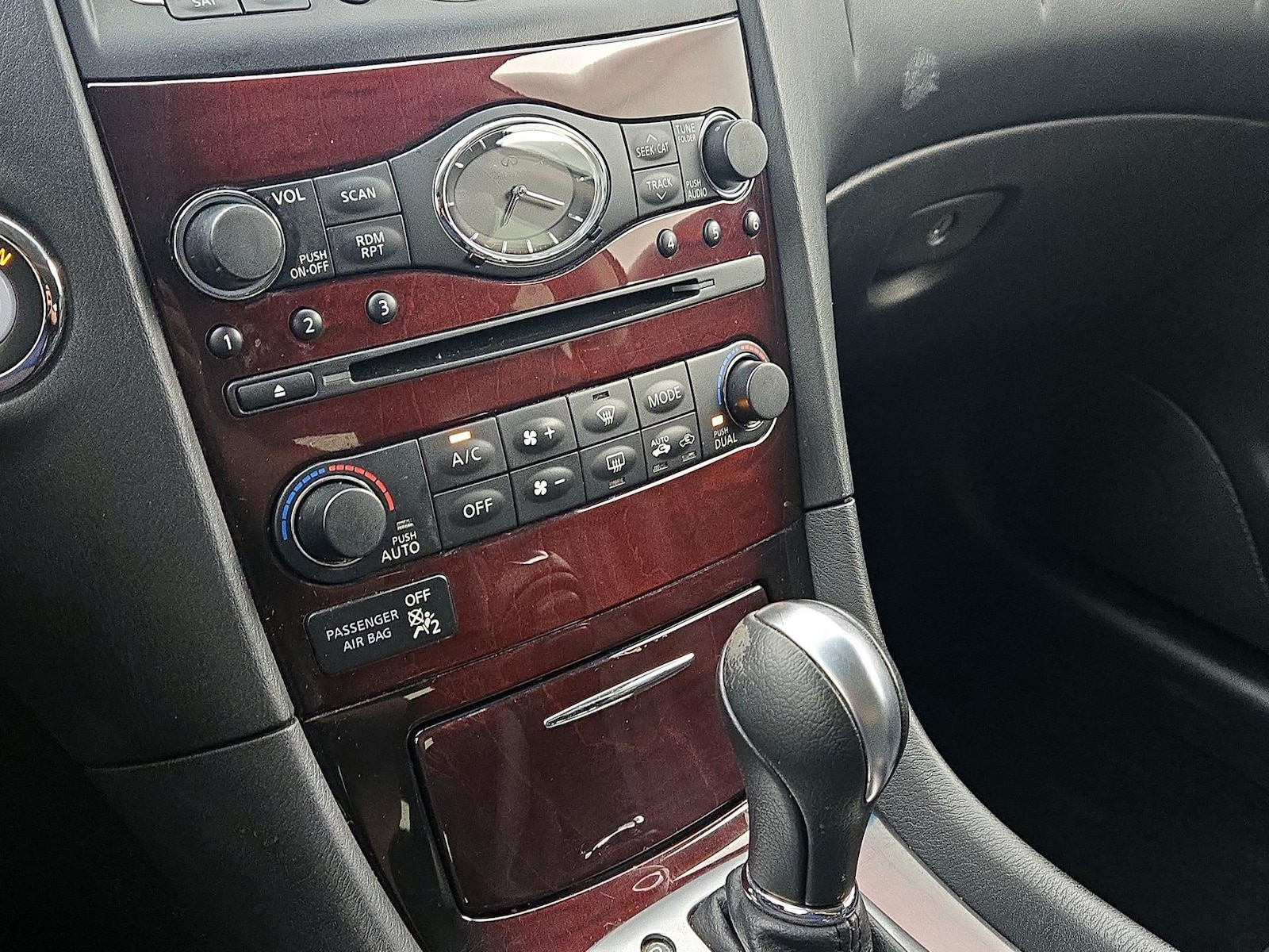 2017 INFINITI QX50 Base - Photo 16