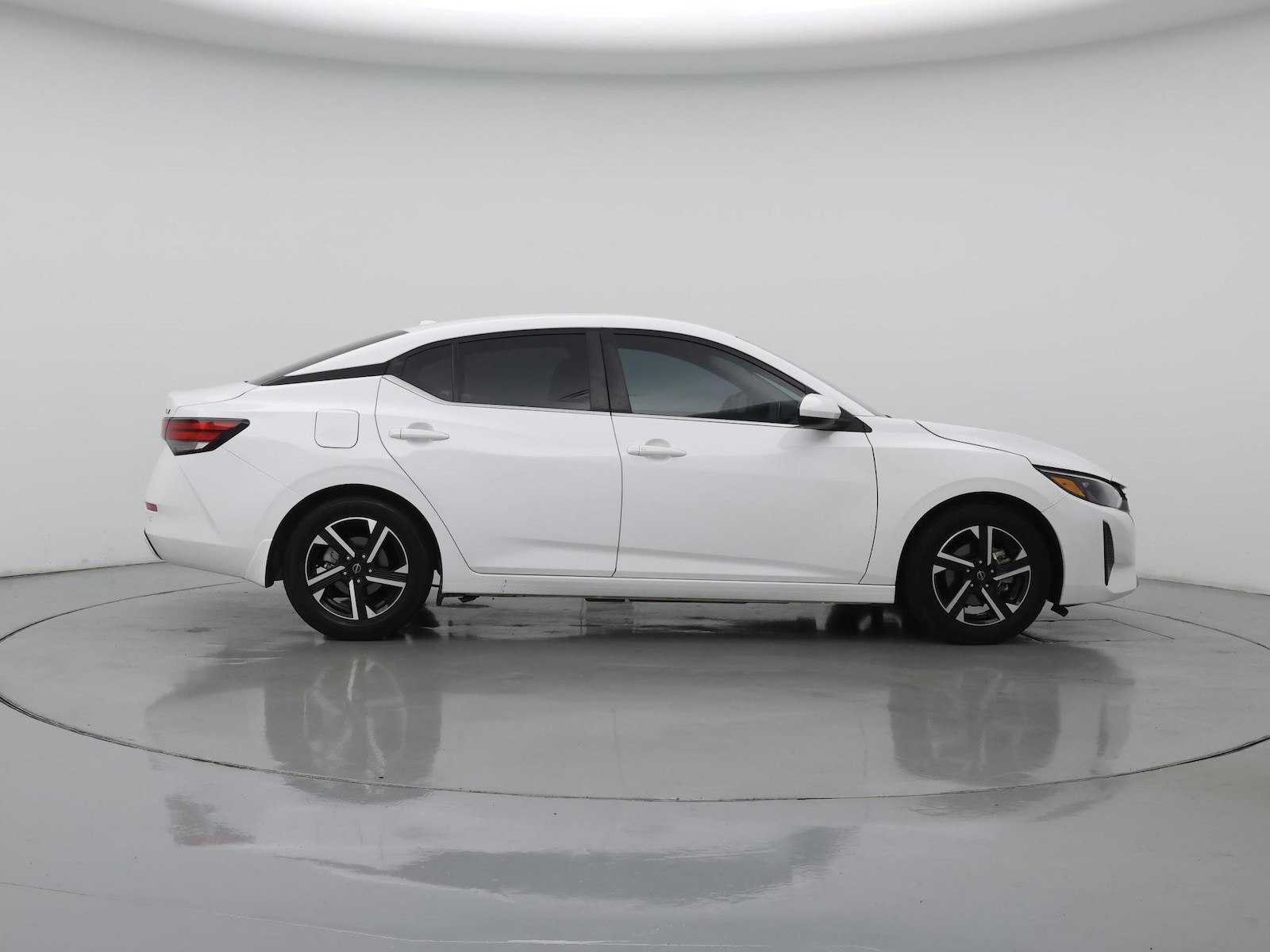 2024 Nissan Sentra SV - Photo 8