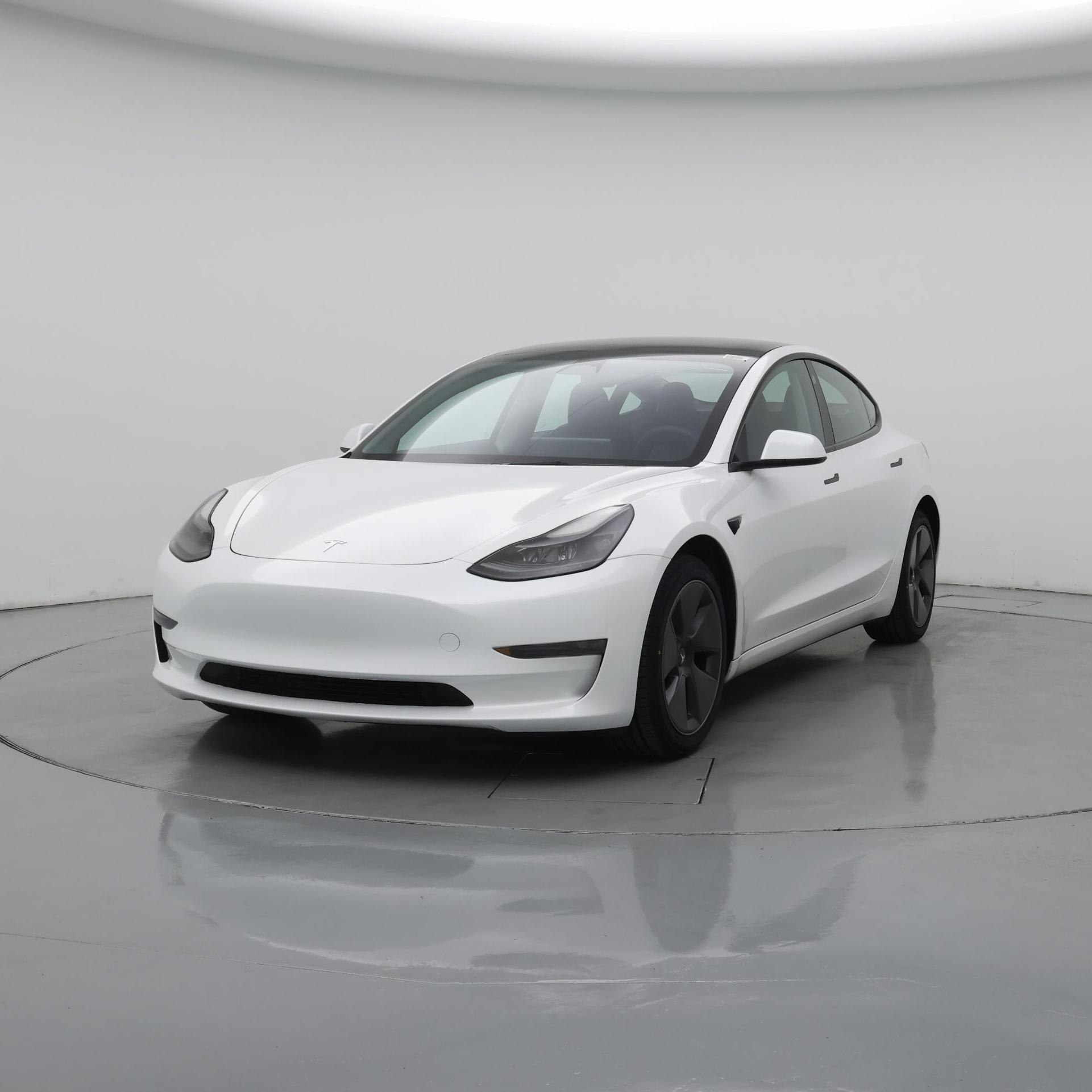 Thumbnail: 2023 Tesla Model 3 - 4