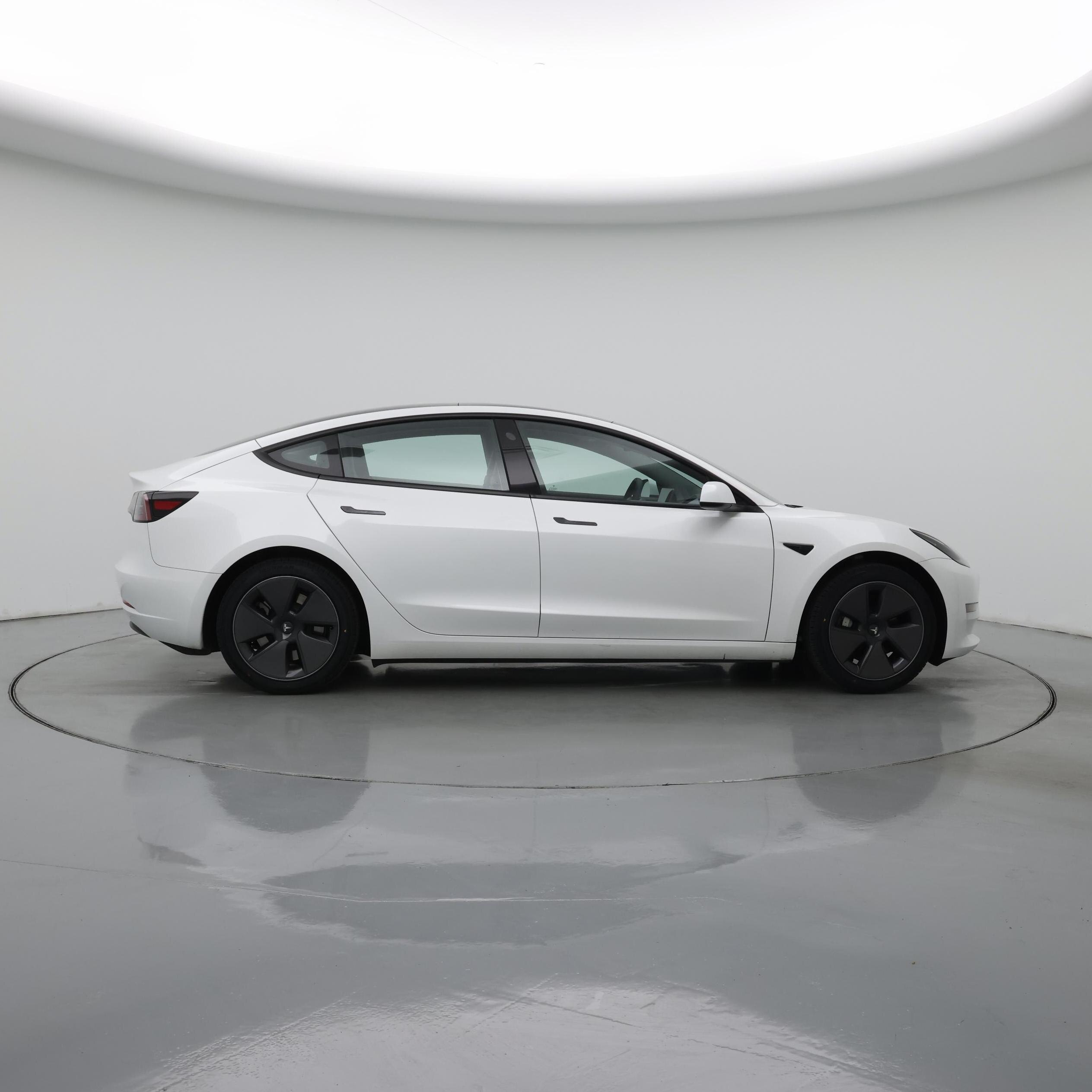 Thumbnail: 2023 Tesla Model 3 - 7