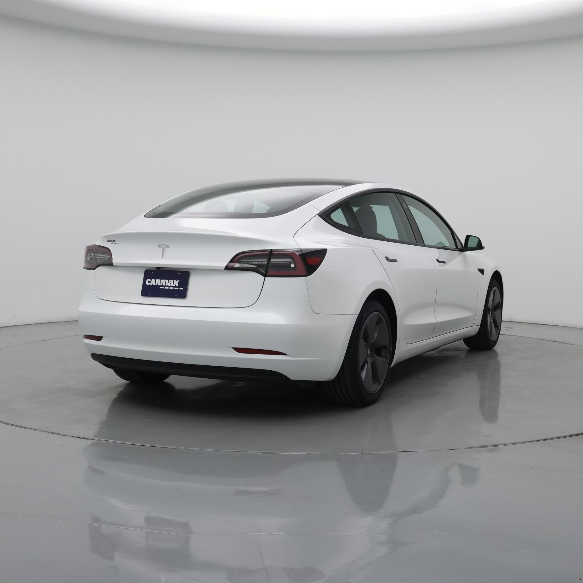 Thumbnail: 2023 Tesla Model 3 - 8