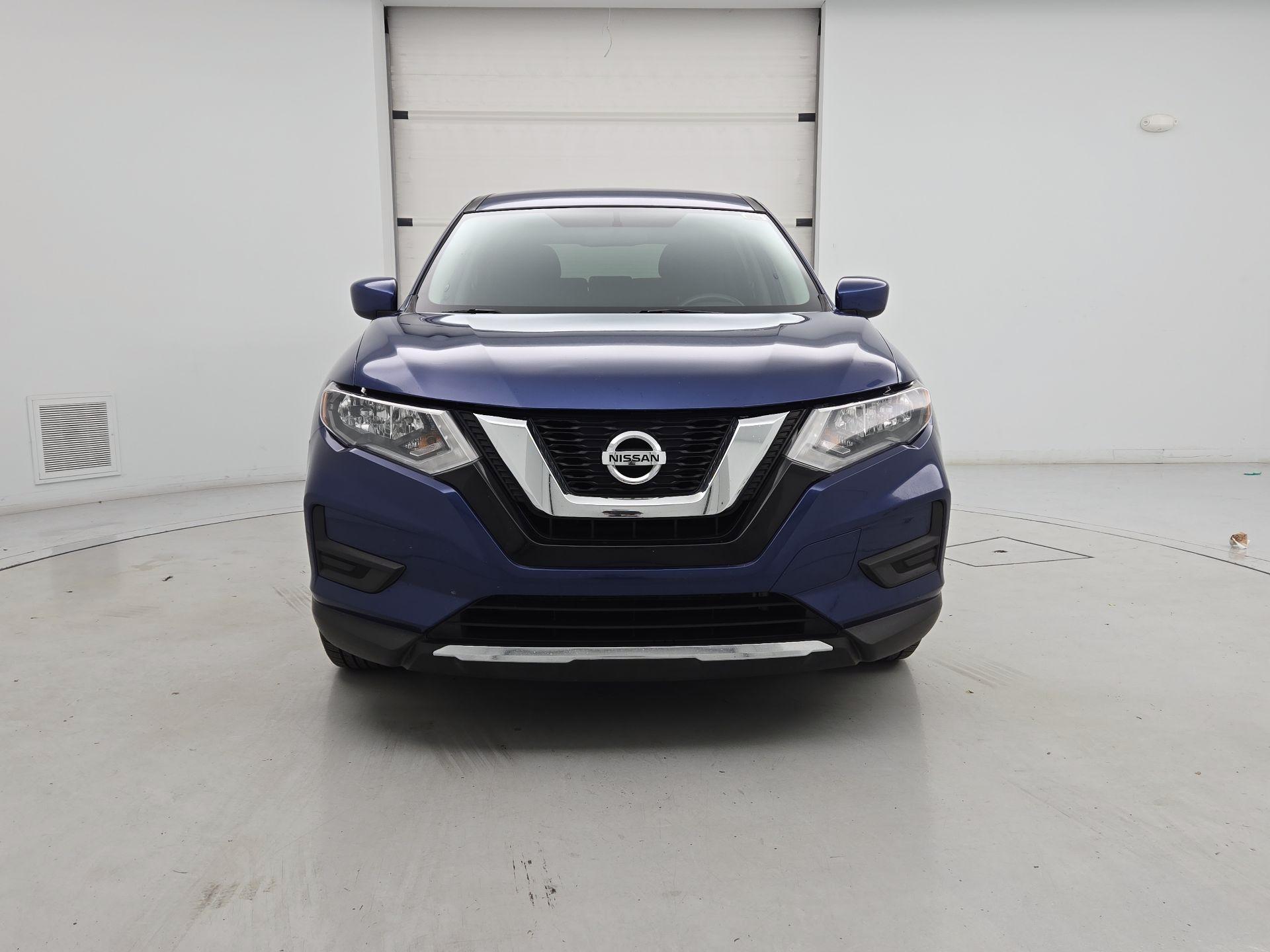 Thumbnail: 2017 Nissan Rogue - 2
