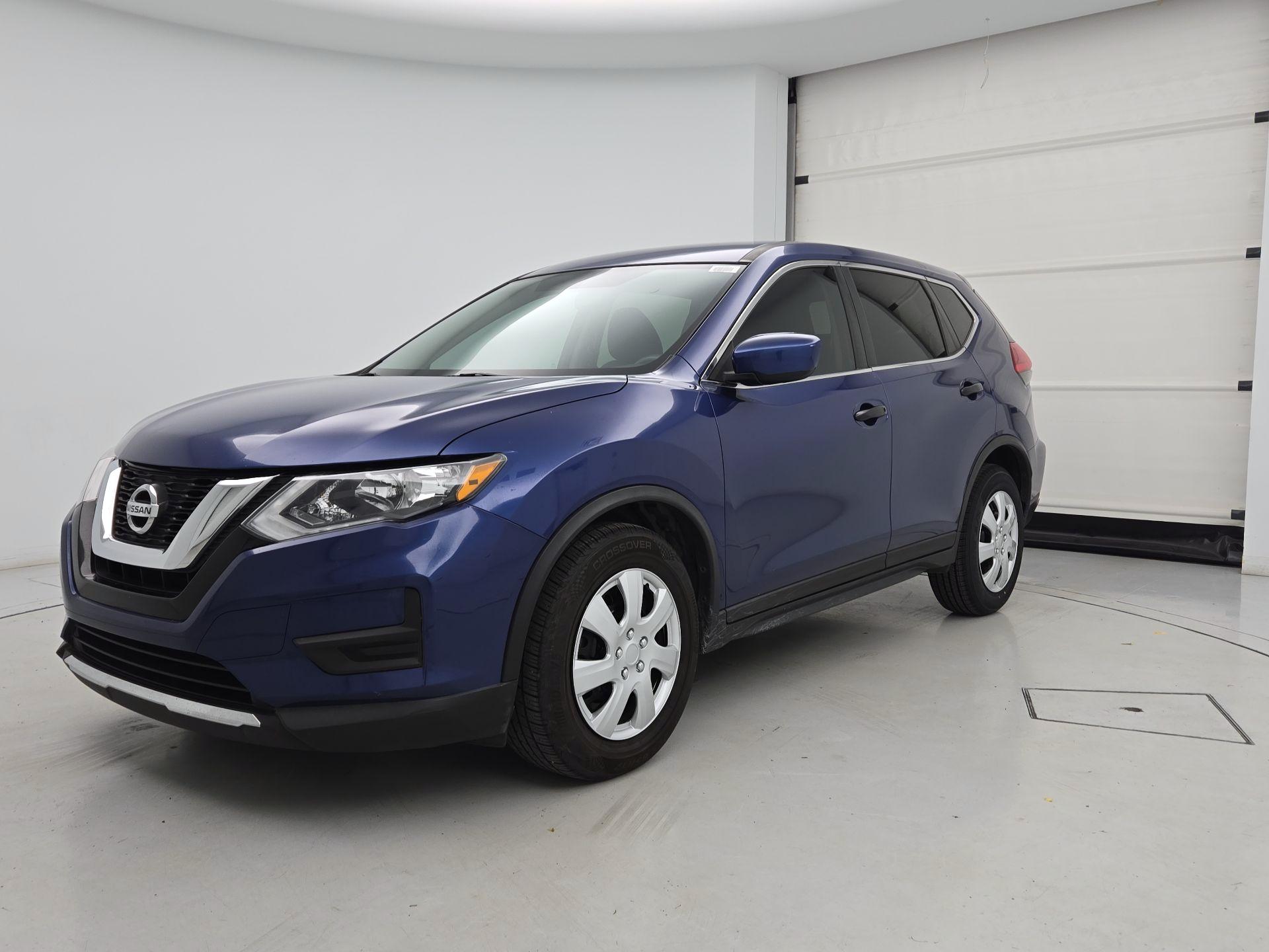 Thumbnail: 2017 Nissan Rogue - 3