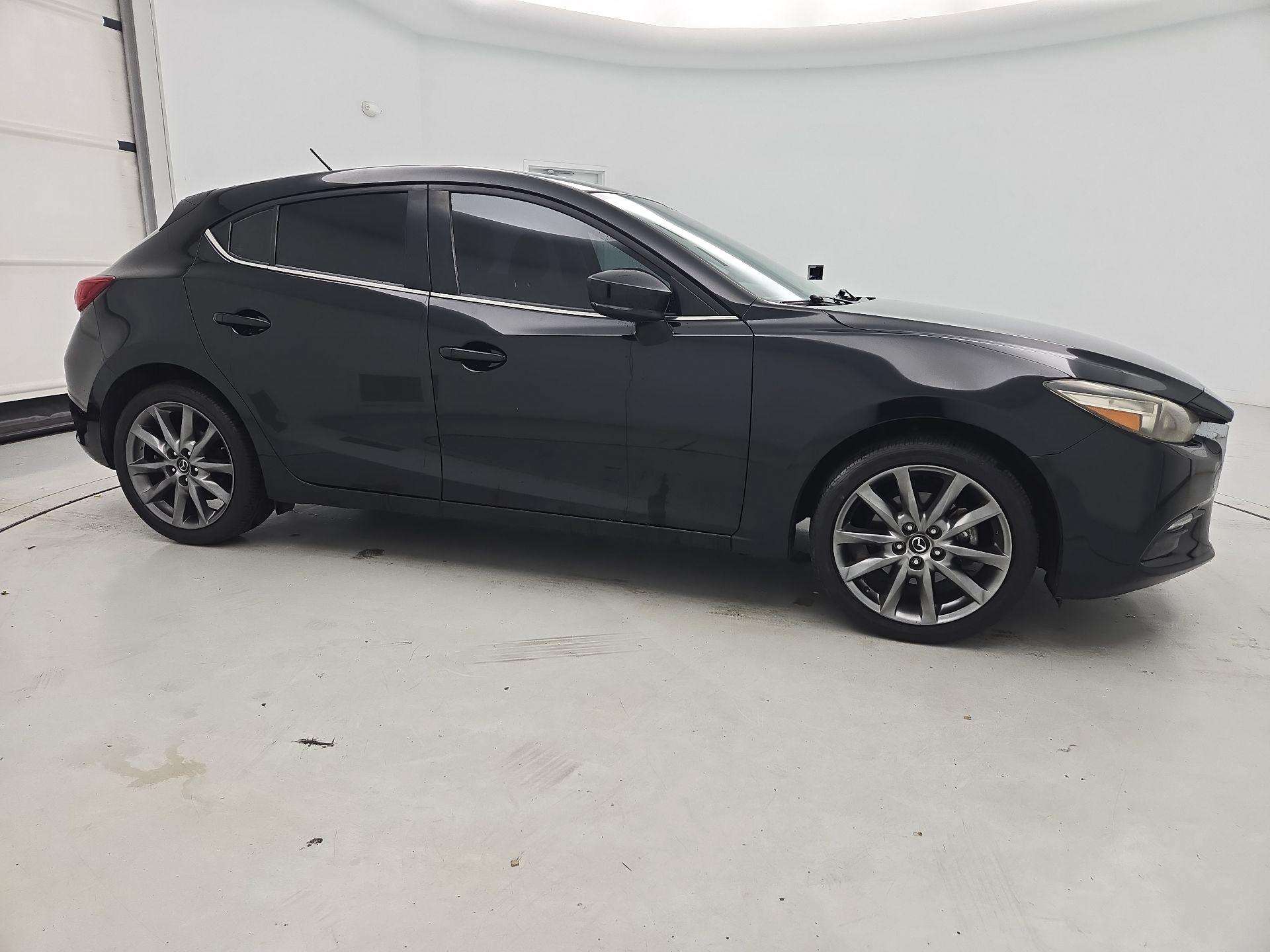 Thumbnail: 2018 Mazda Mazda3 - 4