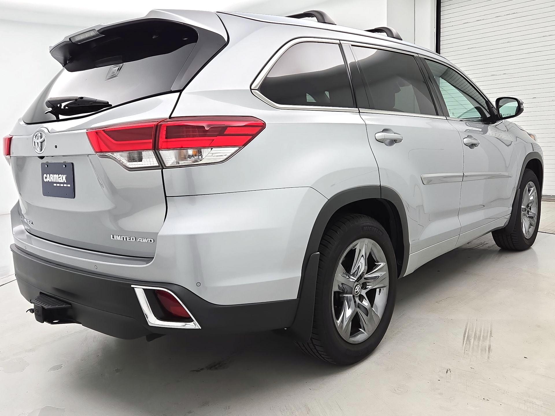 Thumbnail: 2018 Toyota Highlander - 5