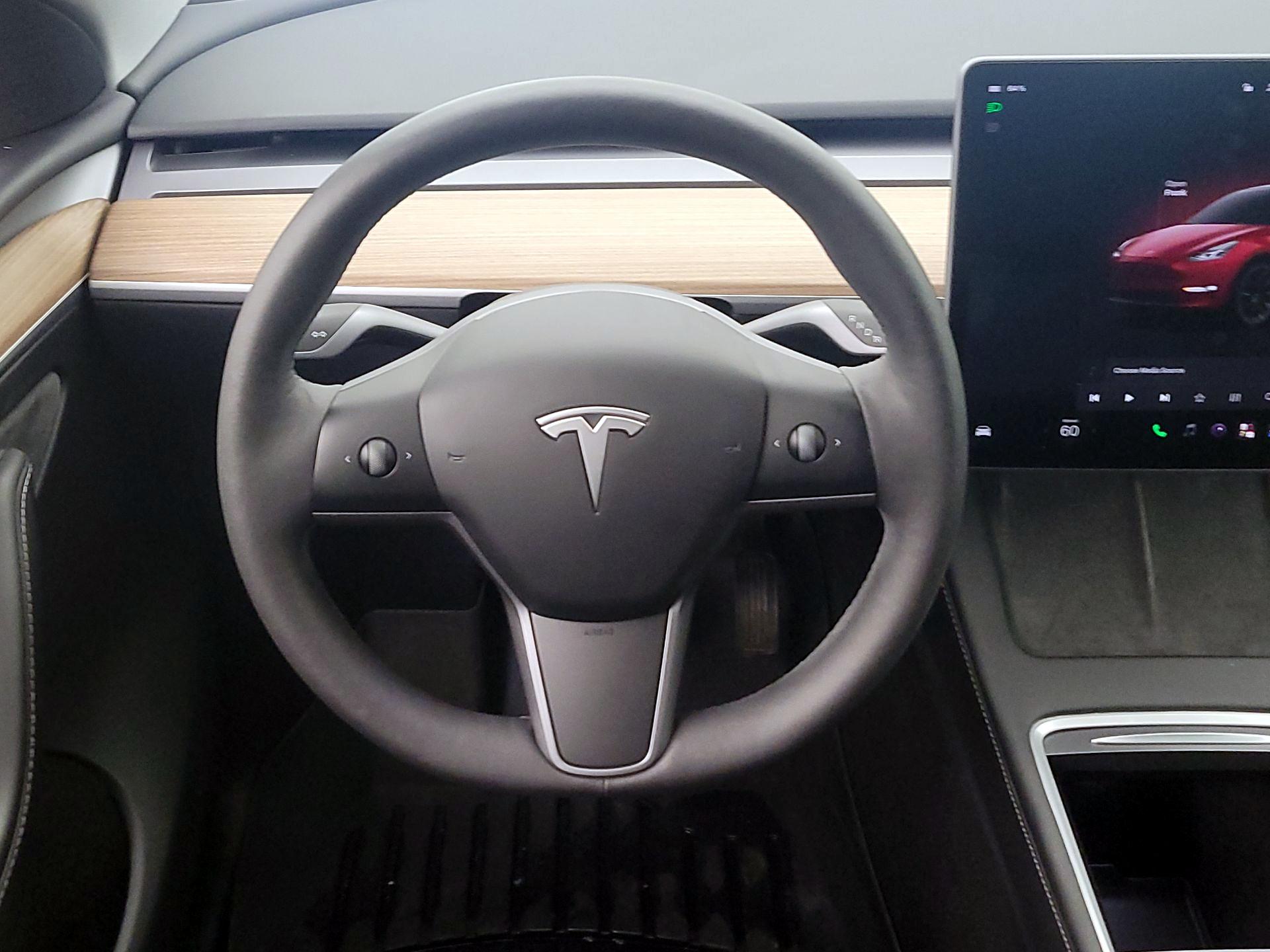 Thumbnail: 2023 Tesla Model Y - 10