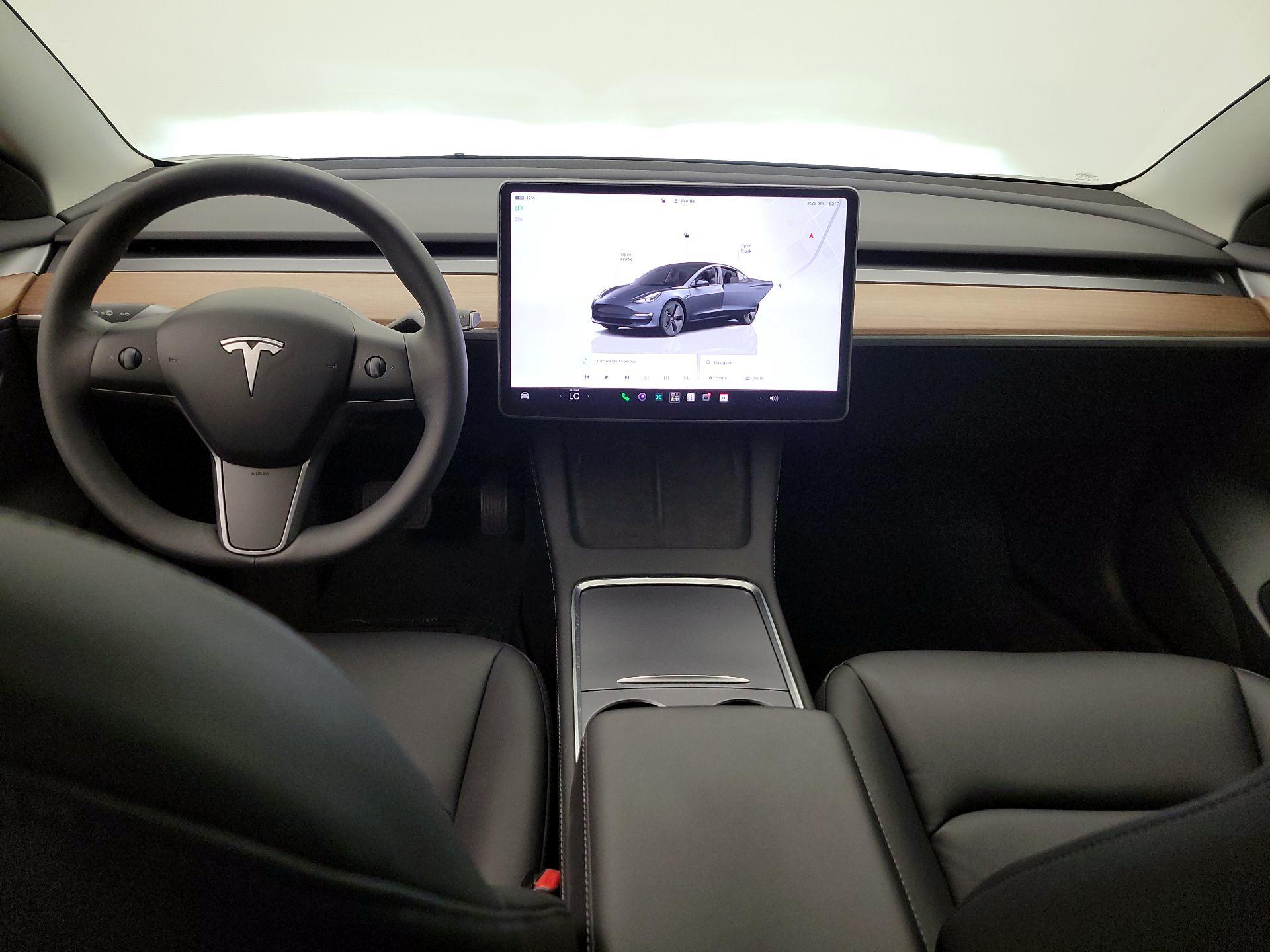 Thumbnail: 2023 Tesla Model 3 - 9