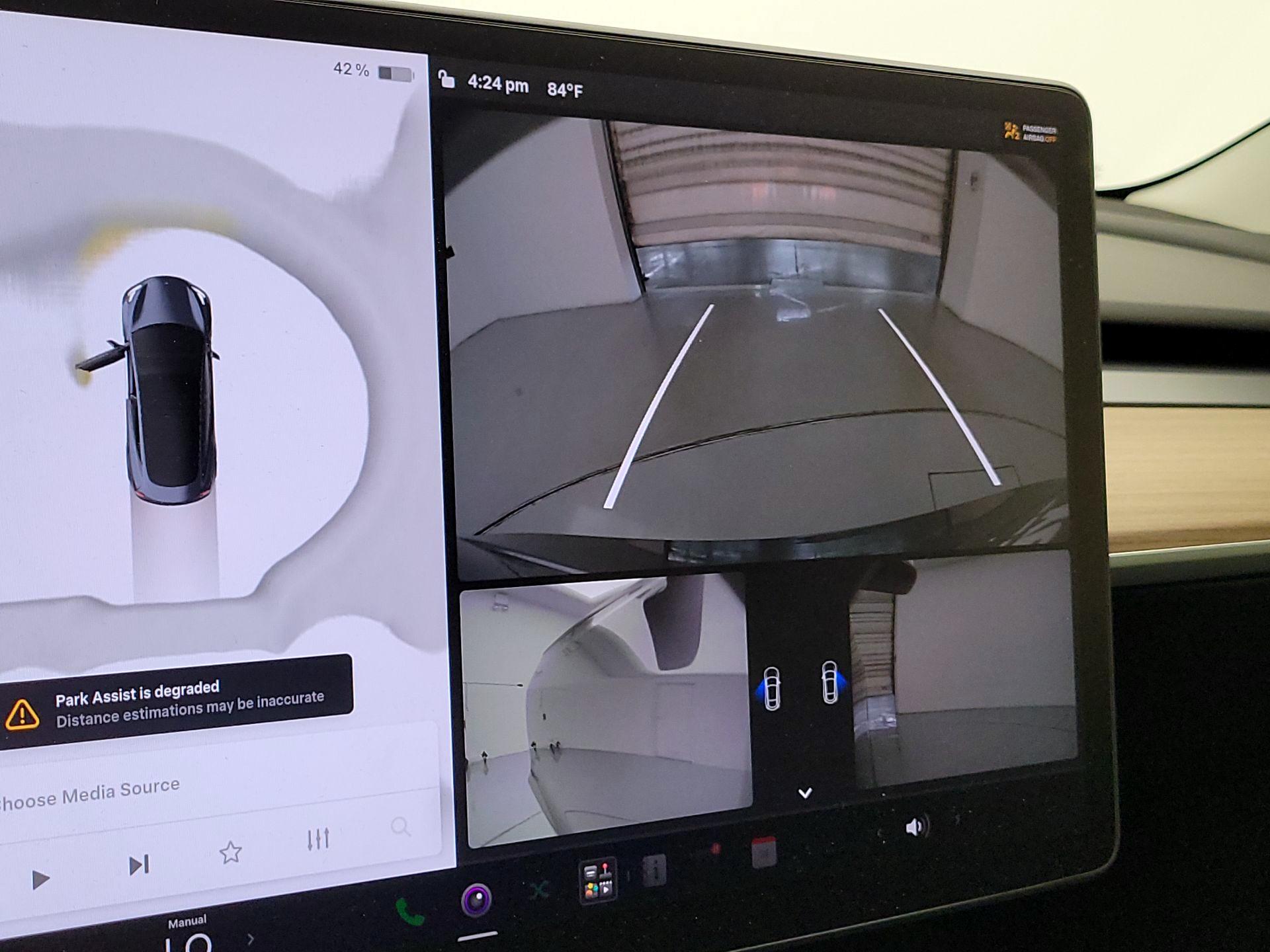 Thumbnail: 2023 Tesla Model 3 - 14