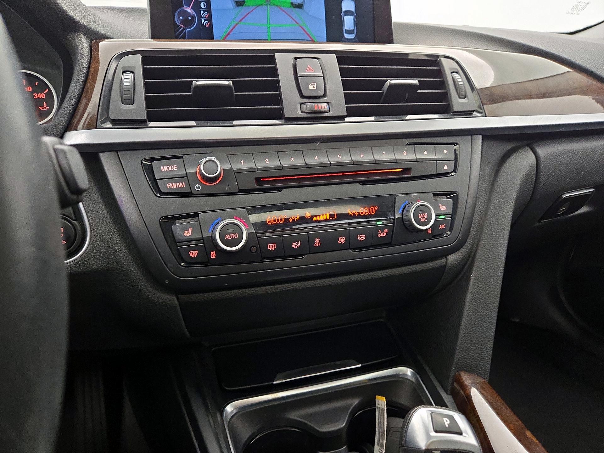 Thumbnail: 2015 BMW 3 Series - 17