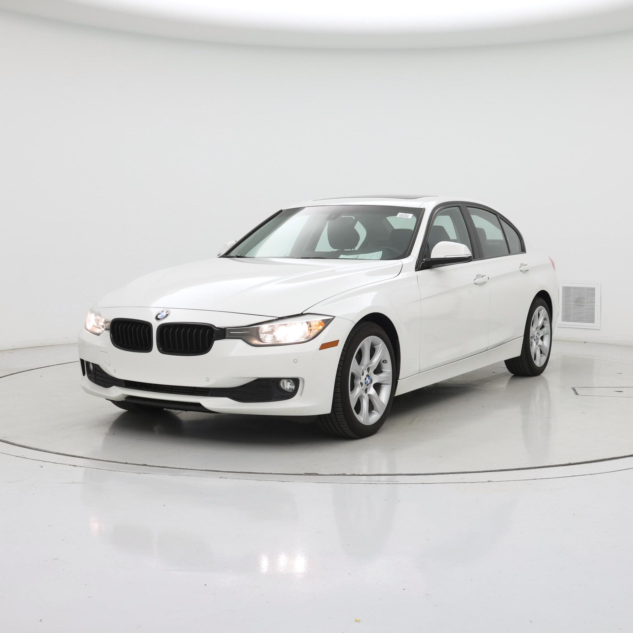 Thumbnail: 2015 BMW 3 Series - 4