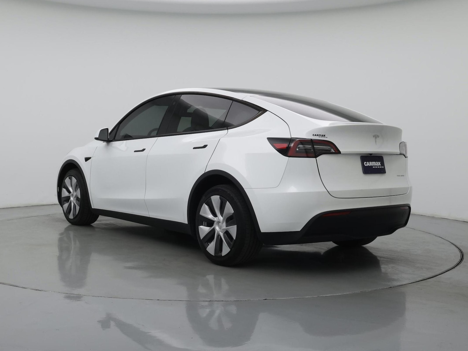 2023 Tesla Model Y Long Range - Photo 3