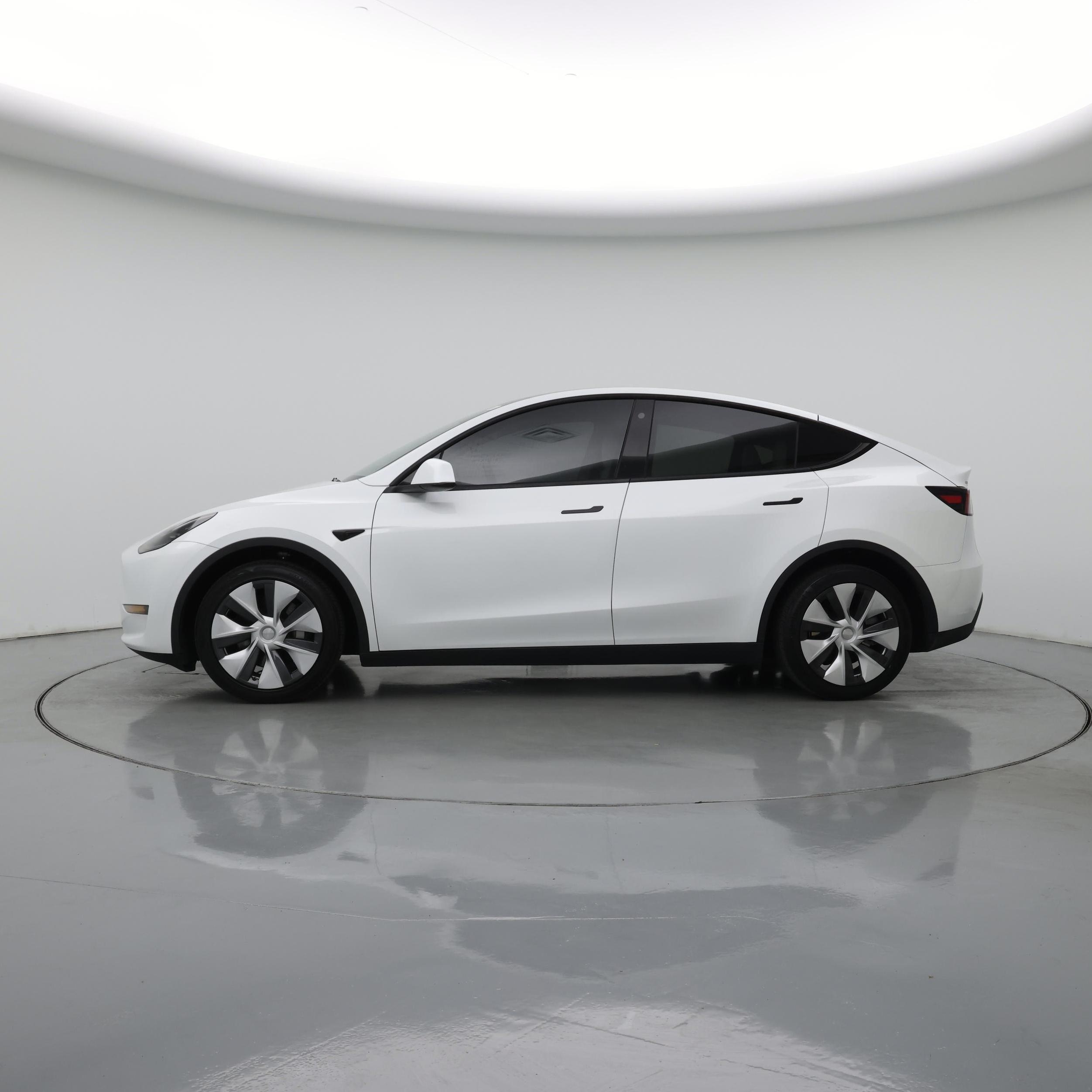 Thumbnail: 2023 Tesla Model Y - 3