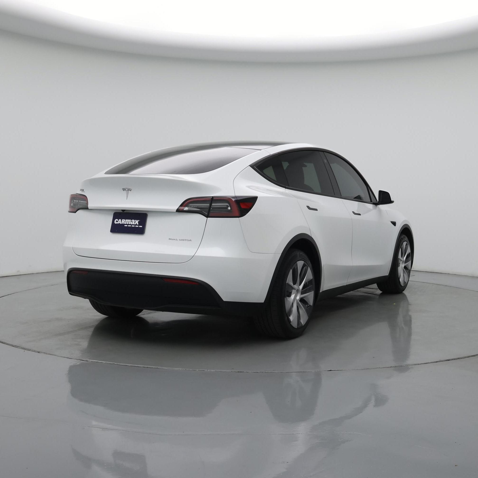 Thumbnail: 2023 Tesla Model Y - 8