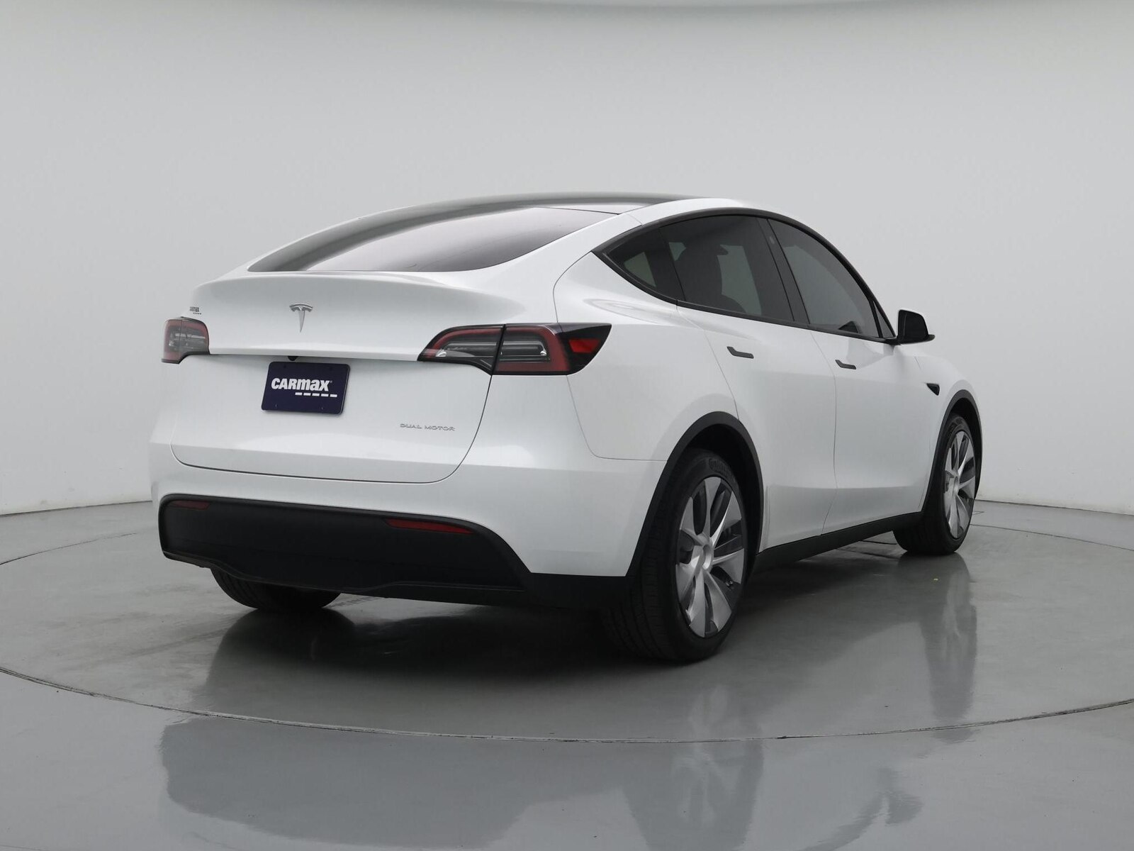 2023 Tesla Model Y Long Range - Photo 9