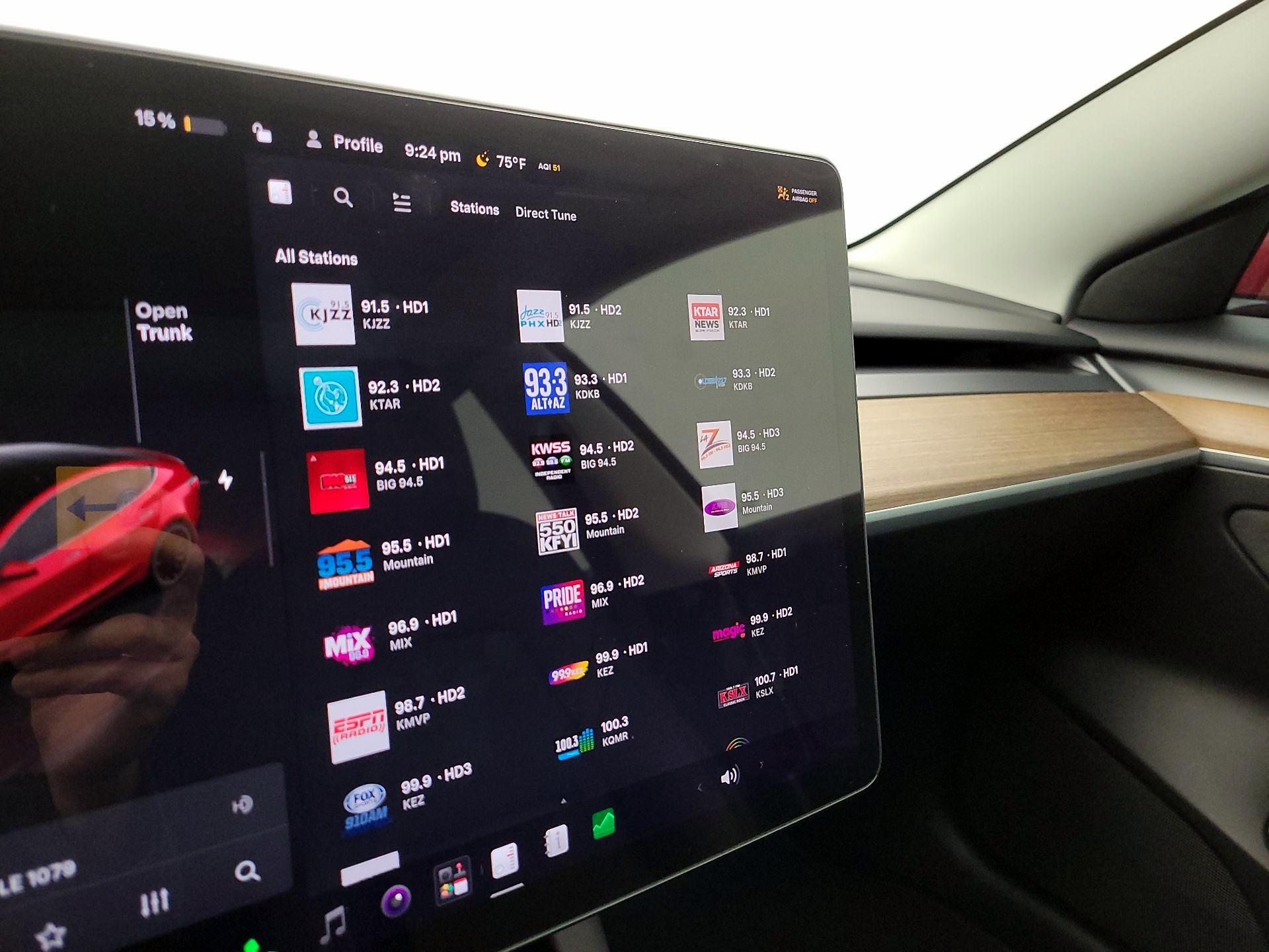 Thumbnail: 2022 Tesla Model 3 - 15