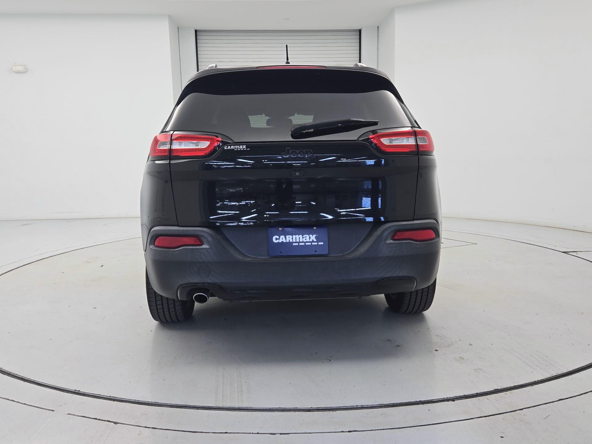 Thumbnail: 2015 Jeep Cherokee - 6