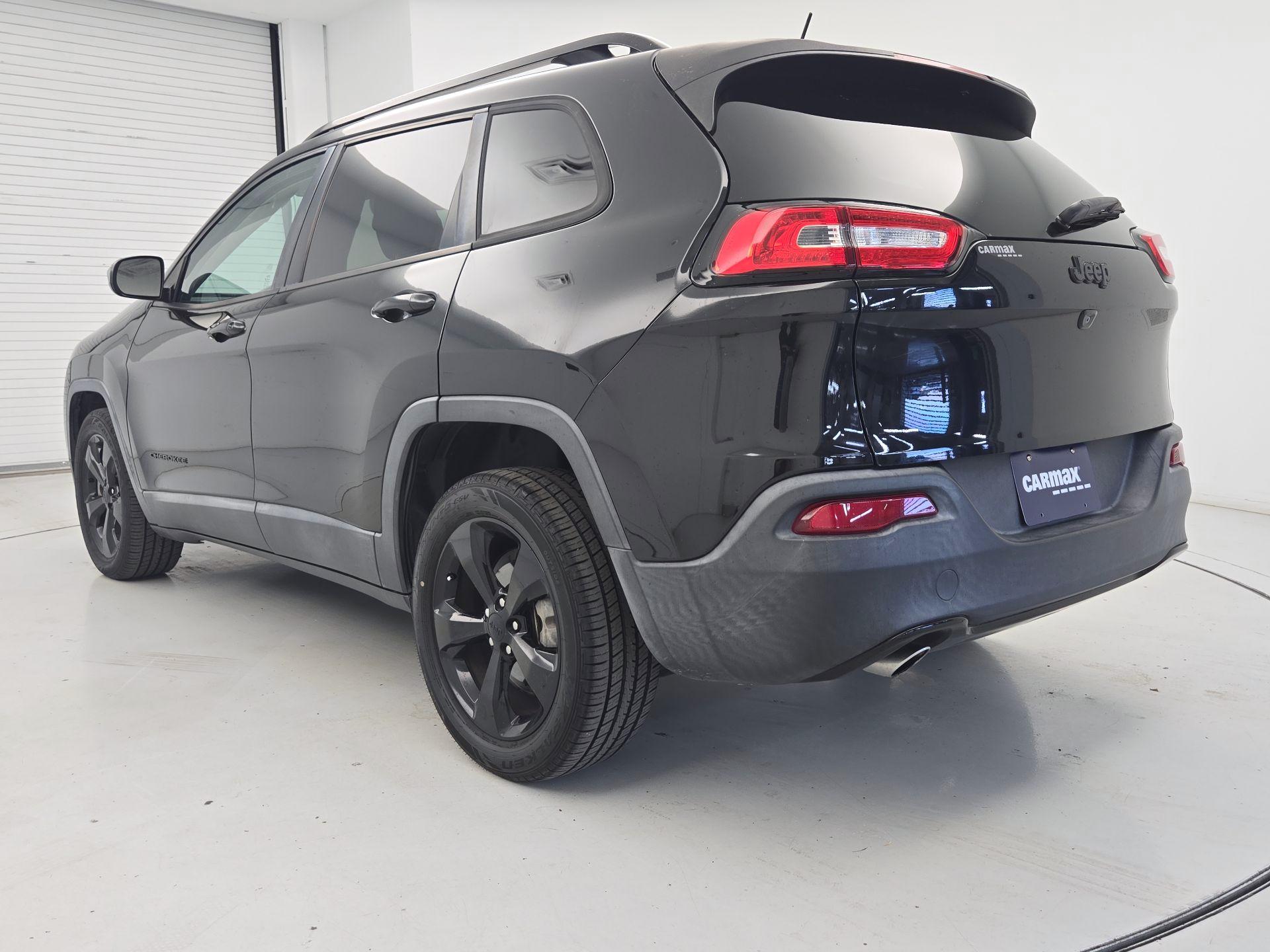 Thumbnail: 2015 Jeep Cherokee - 7