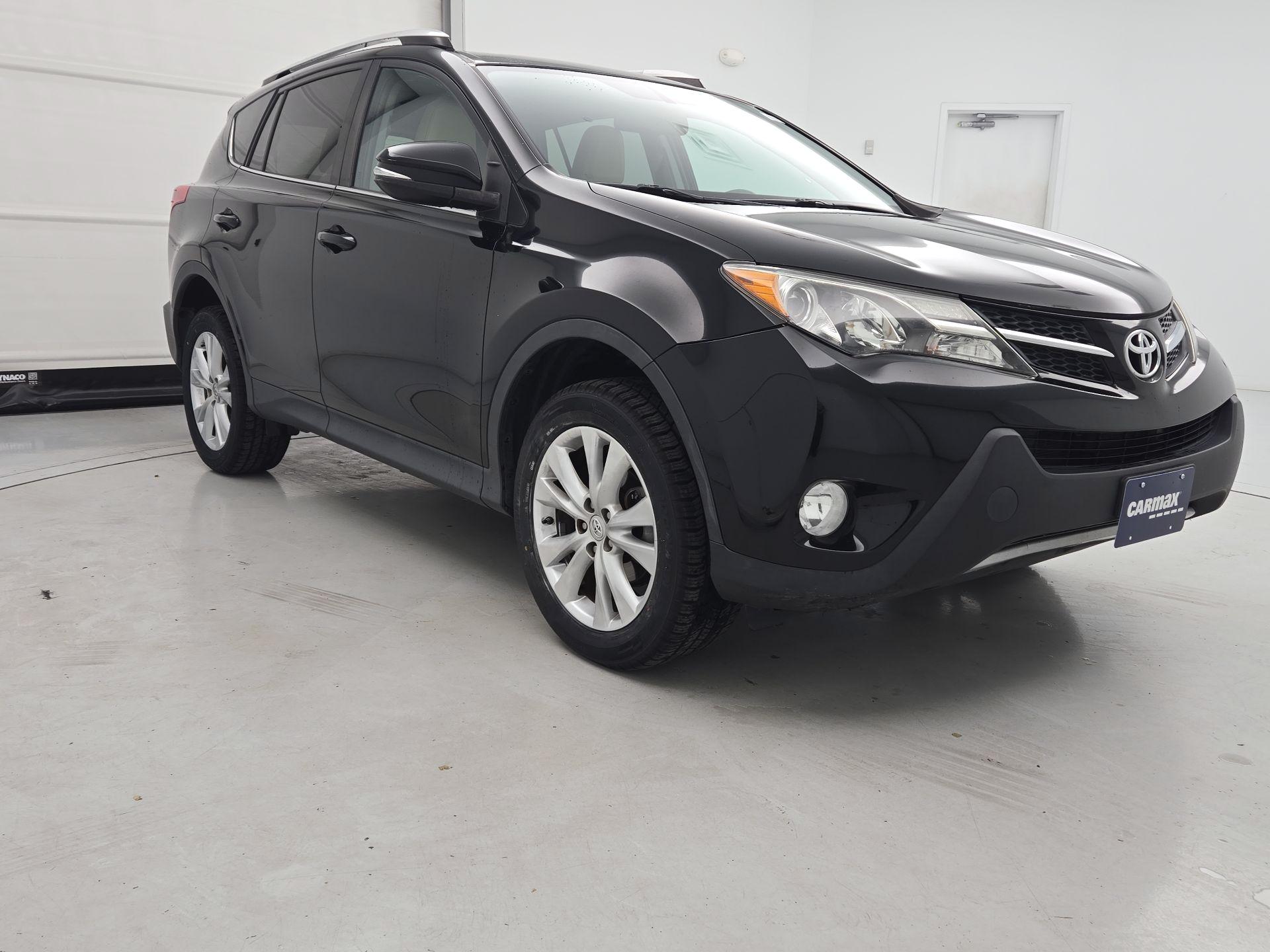 Thumbnail: 2015 Toyota RAV4 - 1