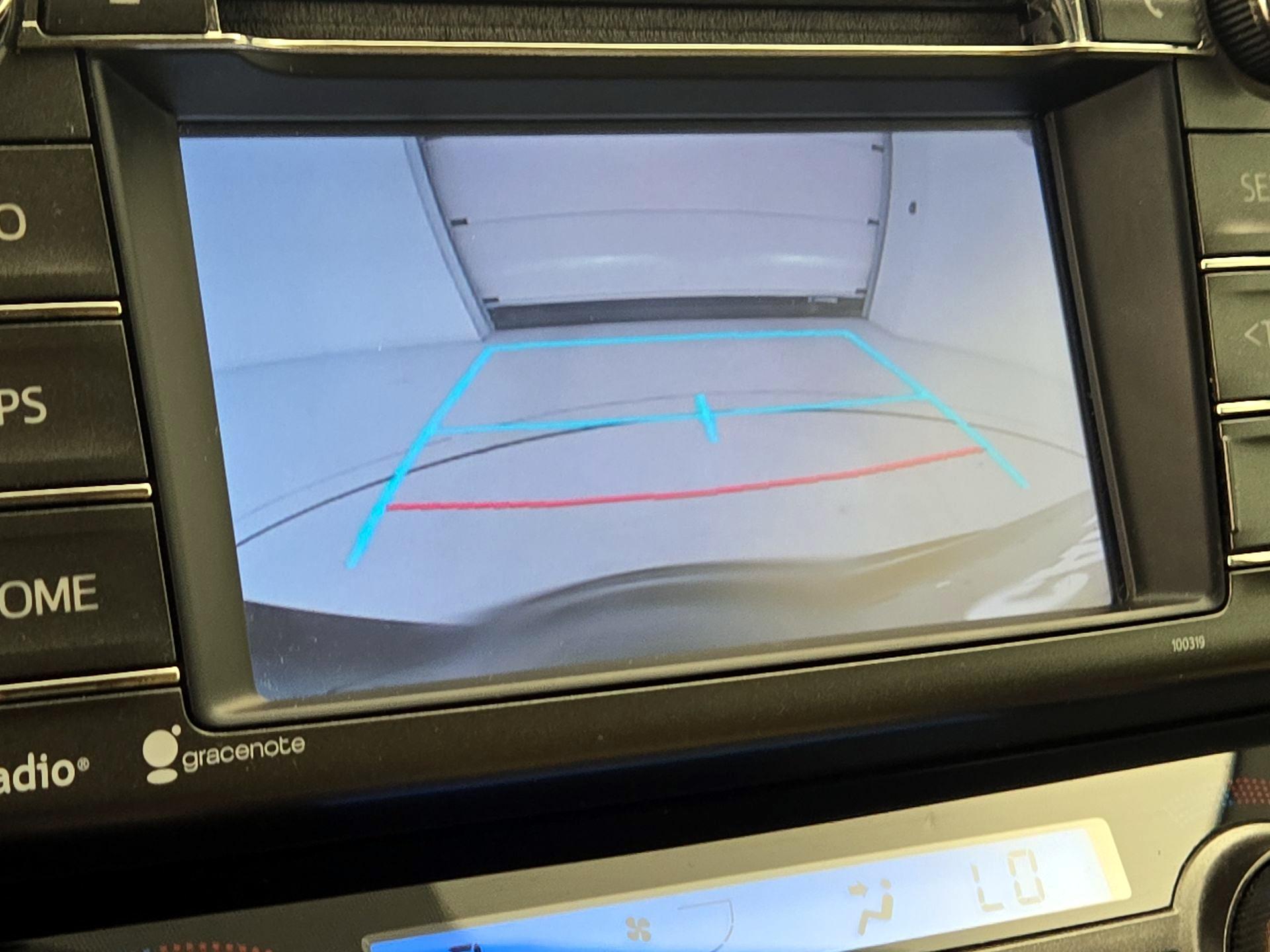 Thumbnail: 2015 Toyota RAV4 - 13