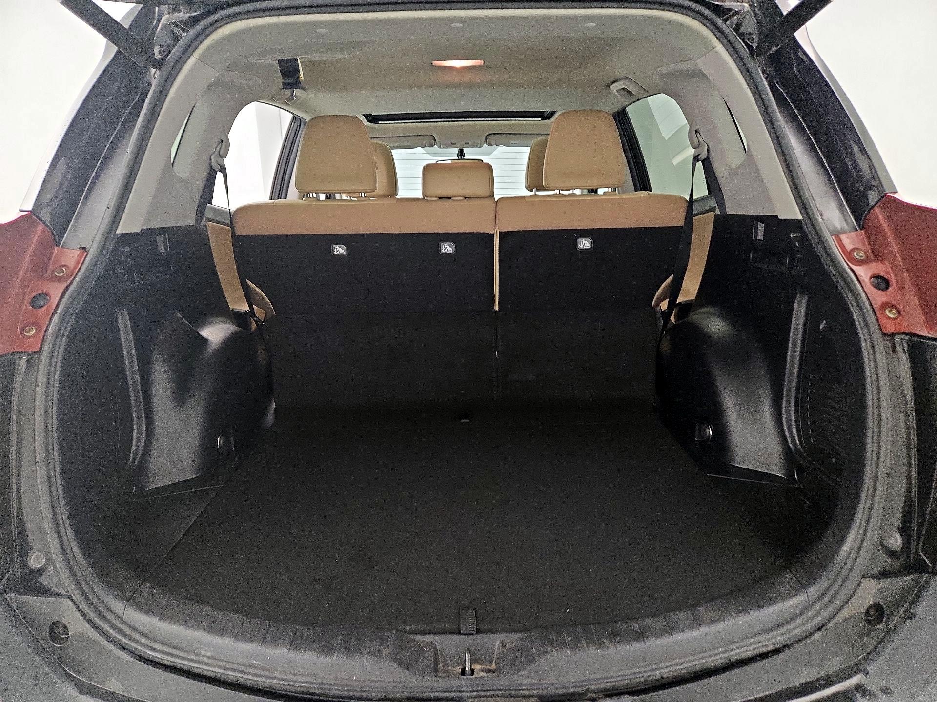 Thumbnail: 2015 Toyota RAV4 - 20
