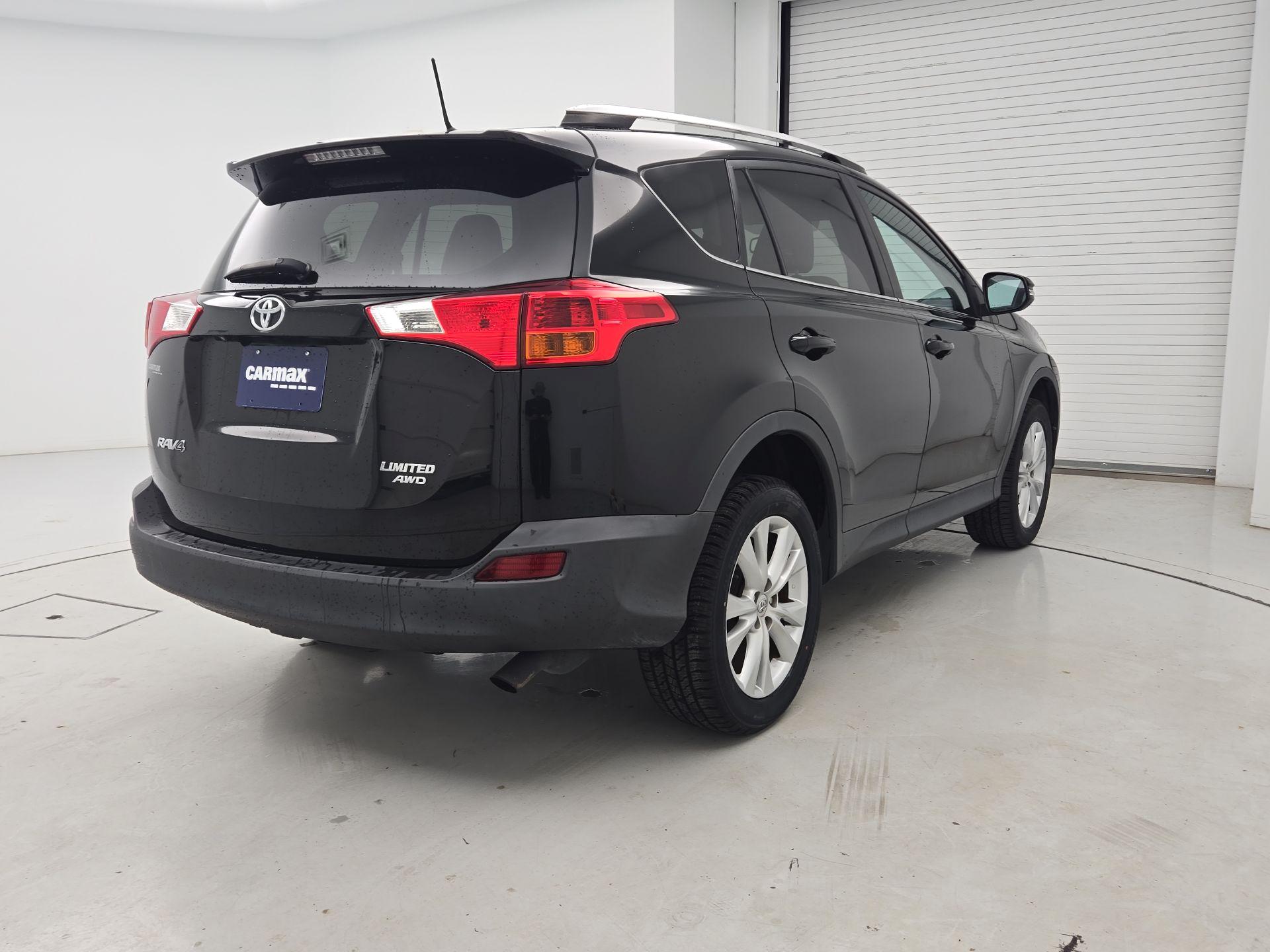 Thumbnail: 2015 Toyota RAV4 - 5
