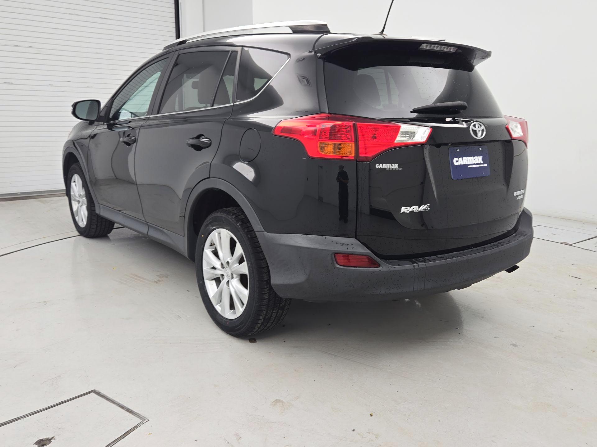Thumbnail: 2015 Toyota RAV4 - 7