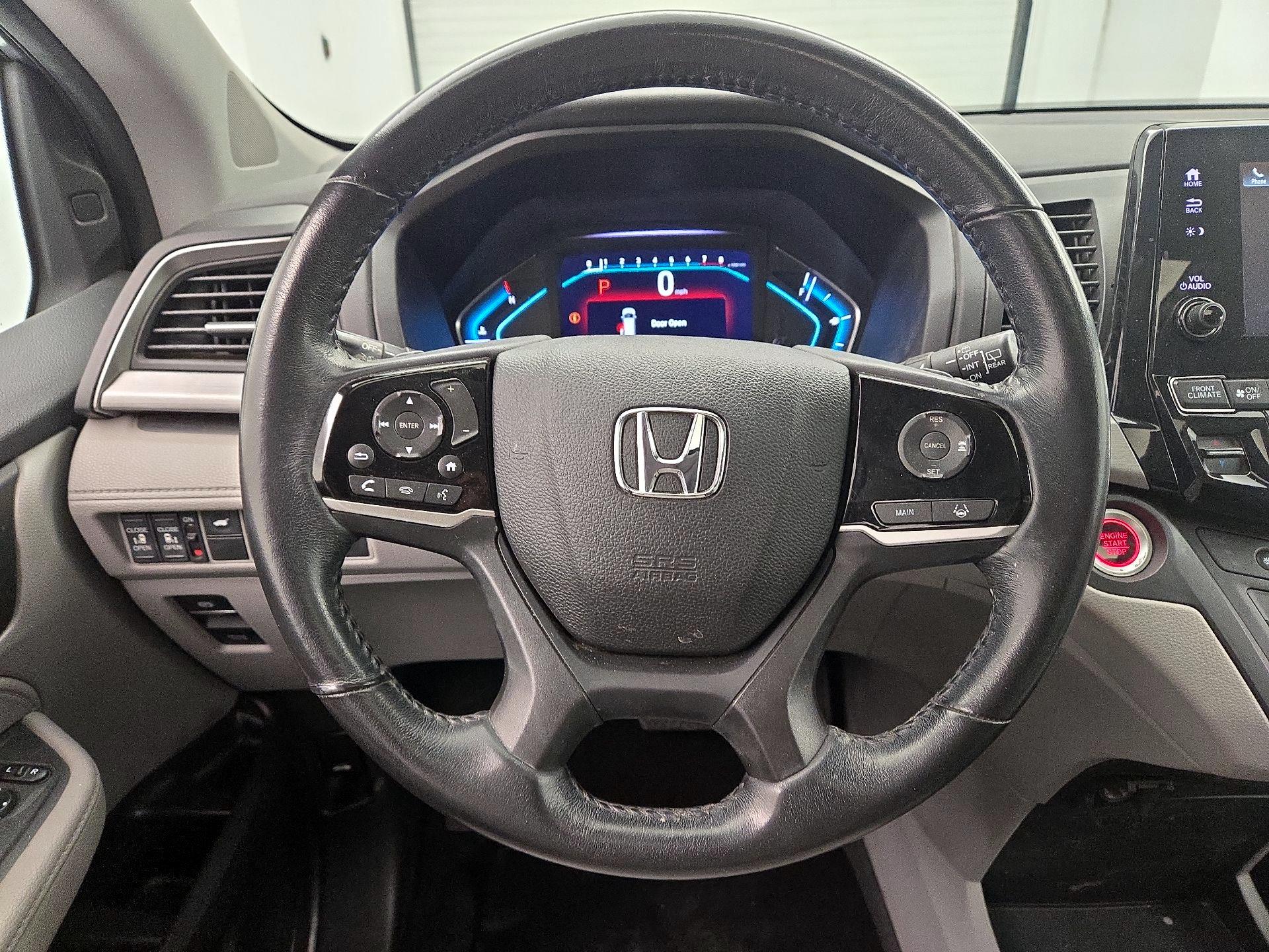 Thumbnail: 2019 Honda Odyssey - 10