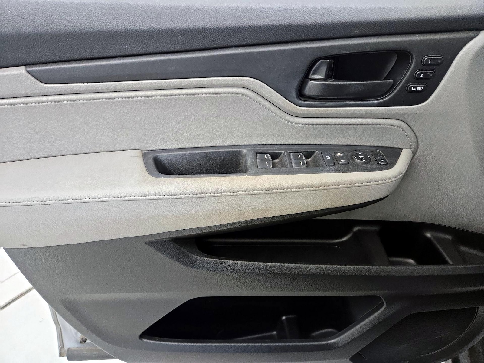 2019 Honda Odyssey EX-L - Photo 13
