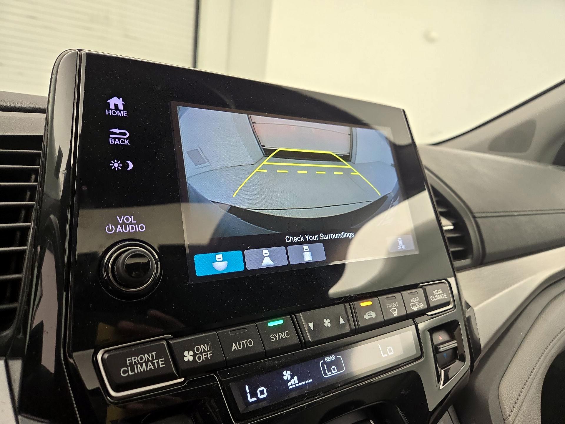 Thumbnail: 2019 Honda Odyssey - 14