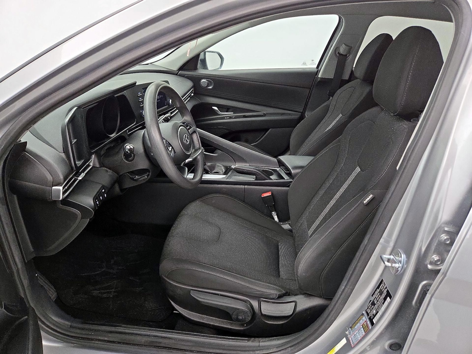 2021 Hyundai Elantra SE - Photo 12