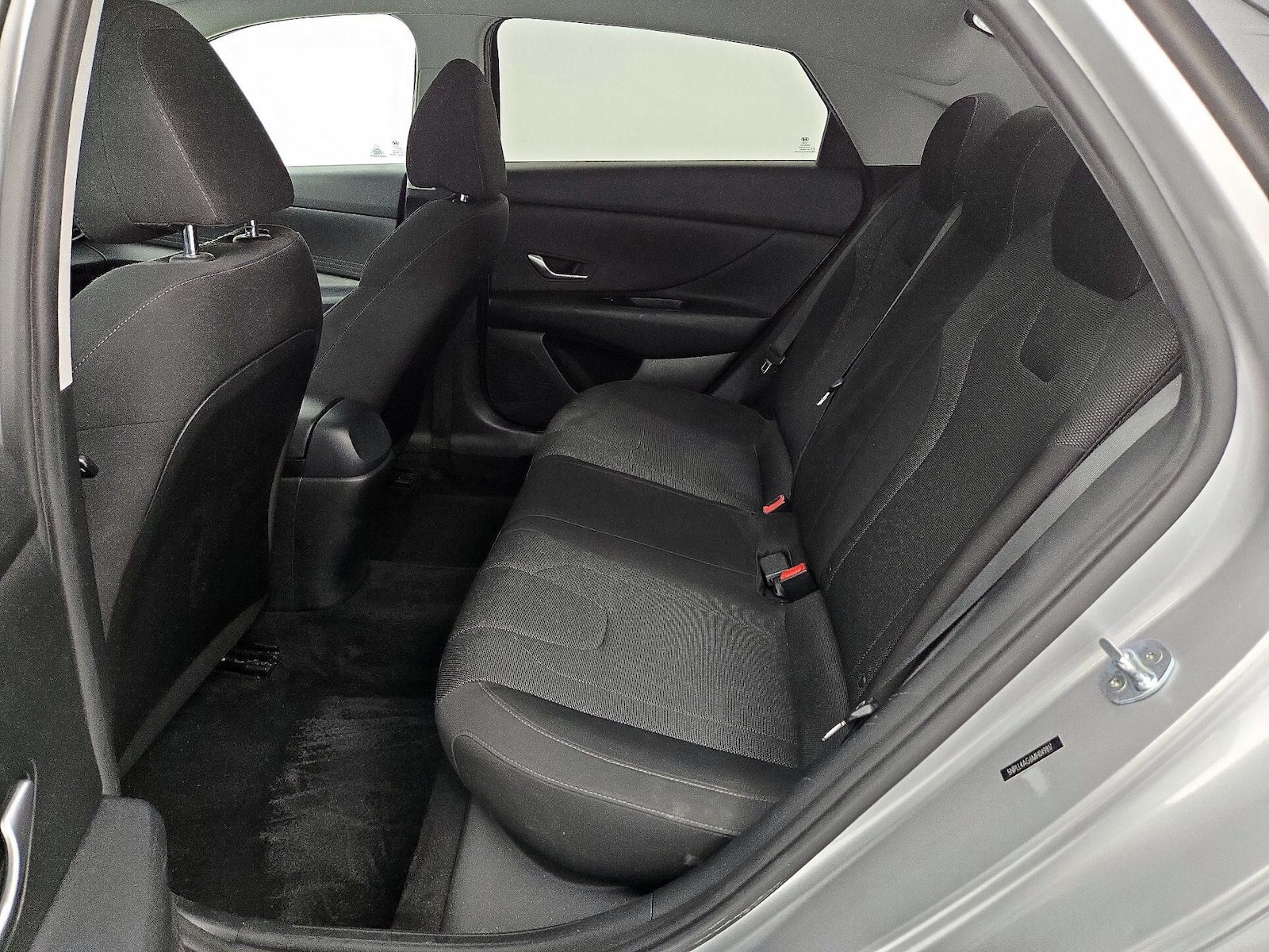 2021 Hyundai Elantra SE - Photo 19