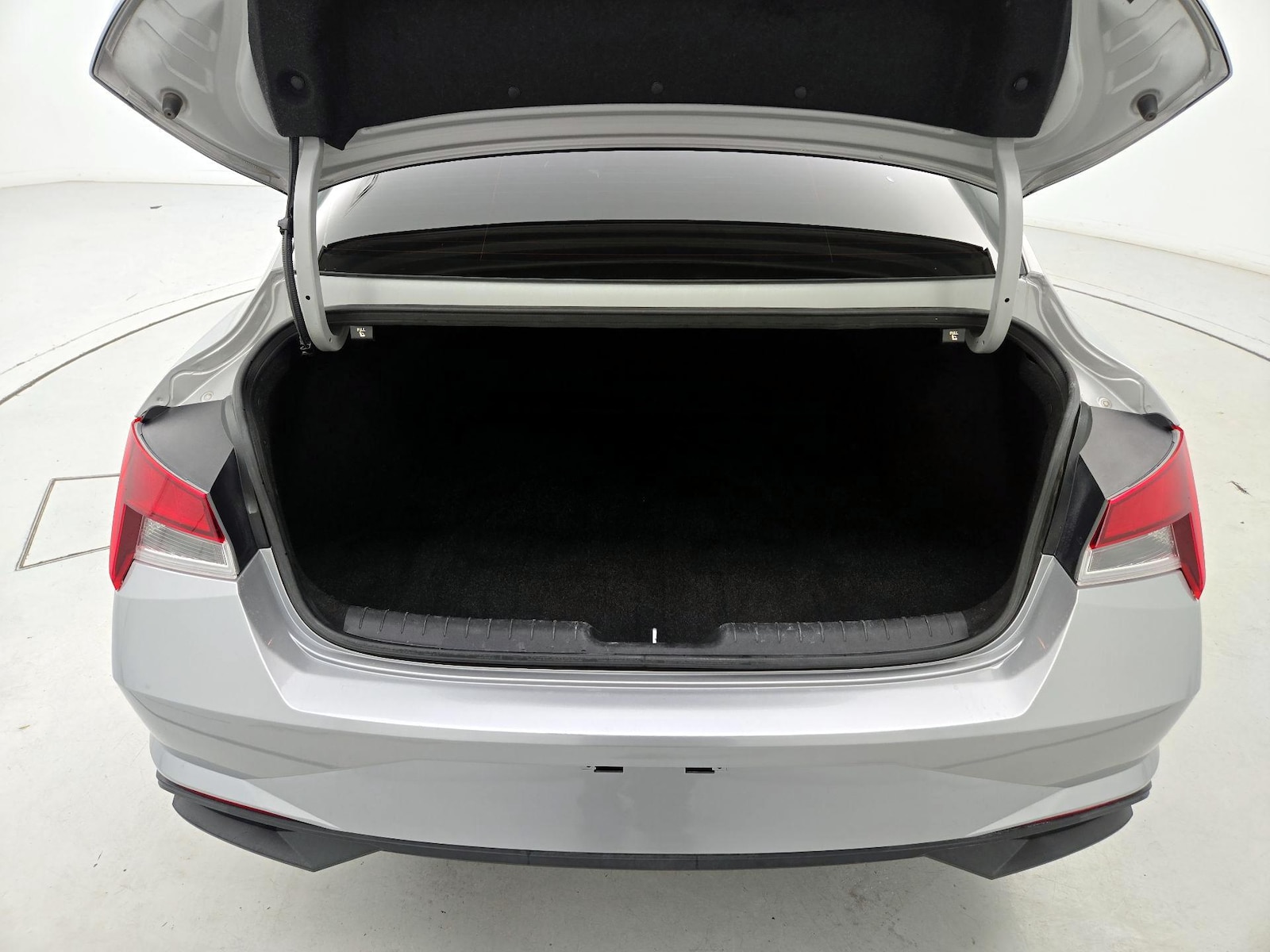 2021 Hyundai Elantra SE - Photo 20