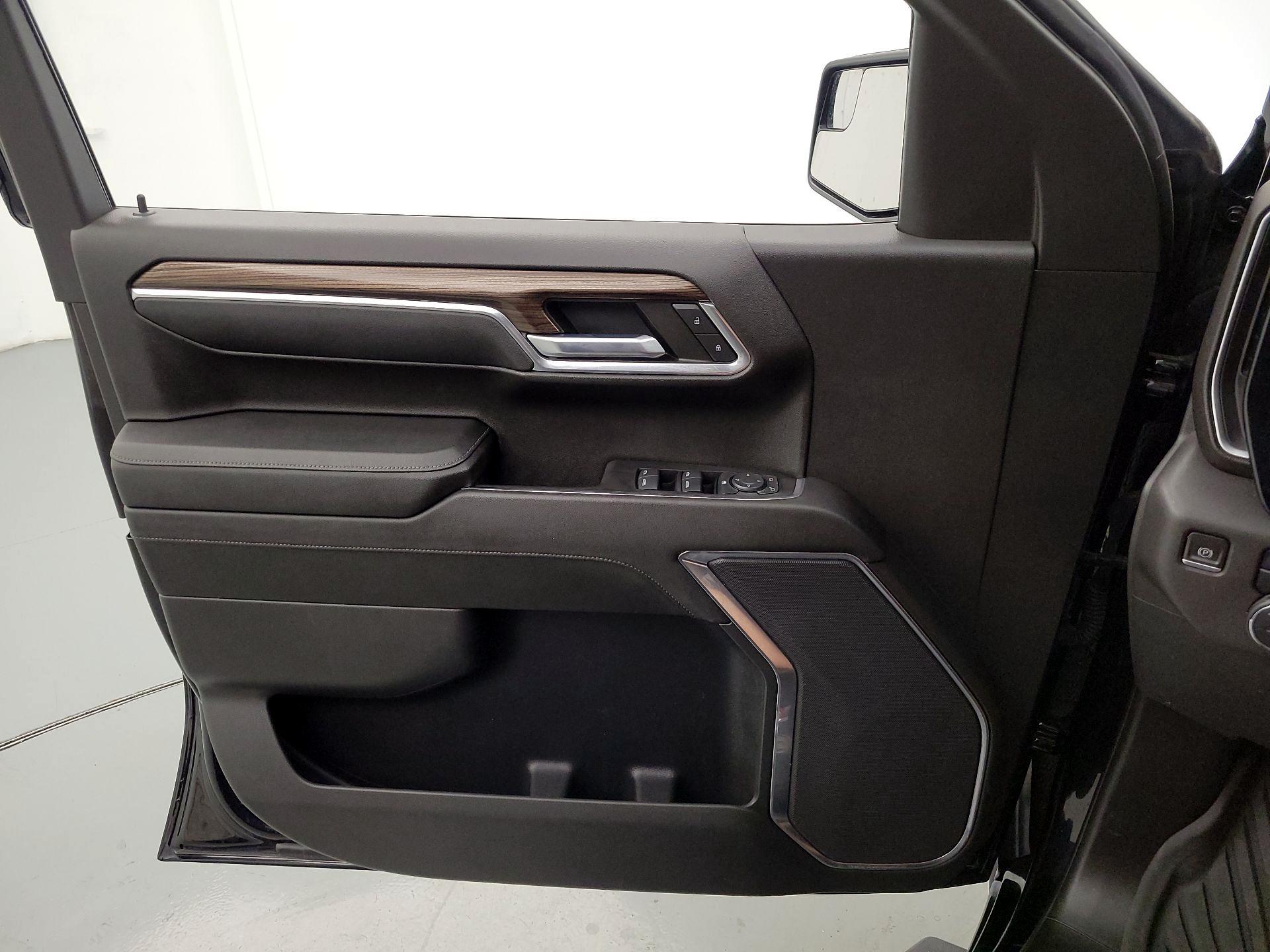 Thumbnail: 2023 Chevrolet Silverado 1500 - 12