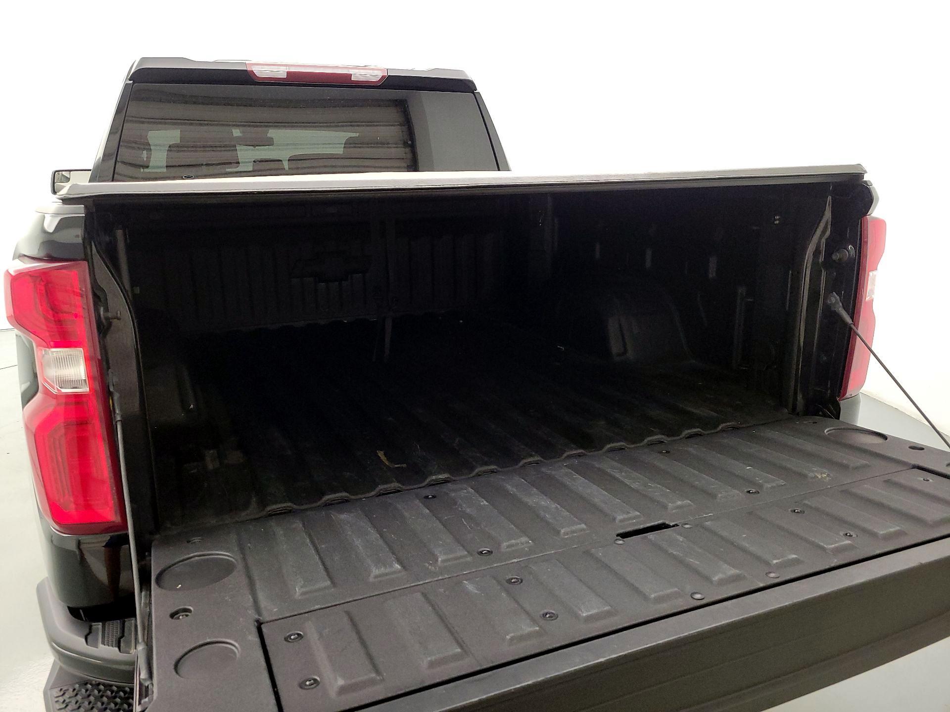 Thumbnail: 2023 Chevrolet Silverado 1500 - 20