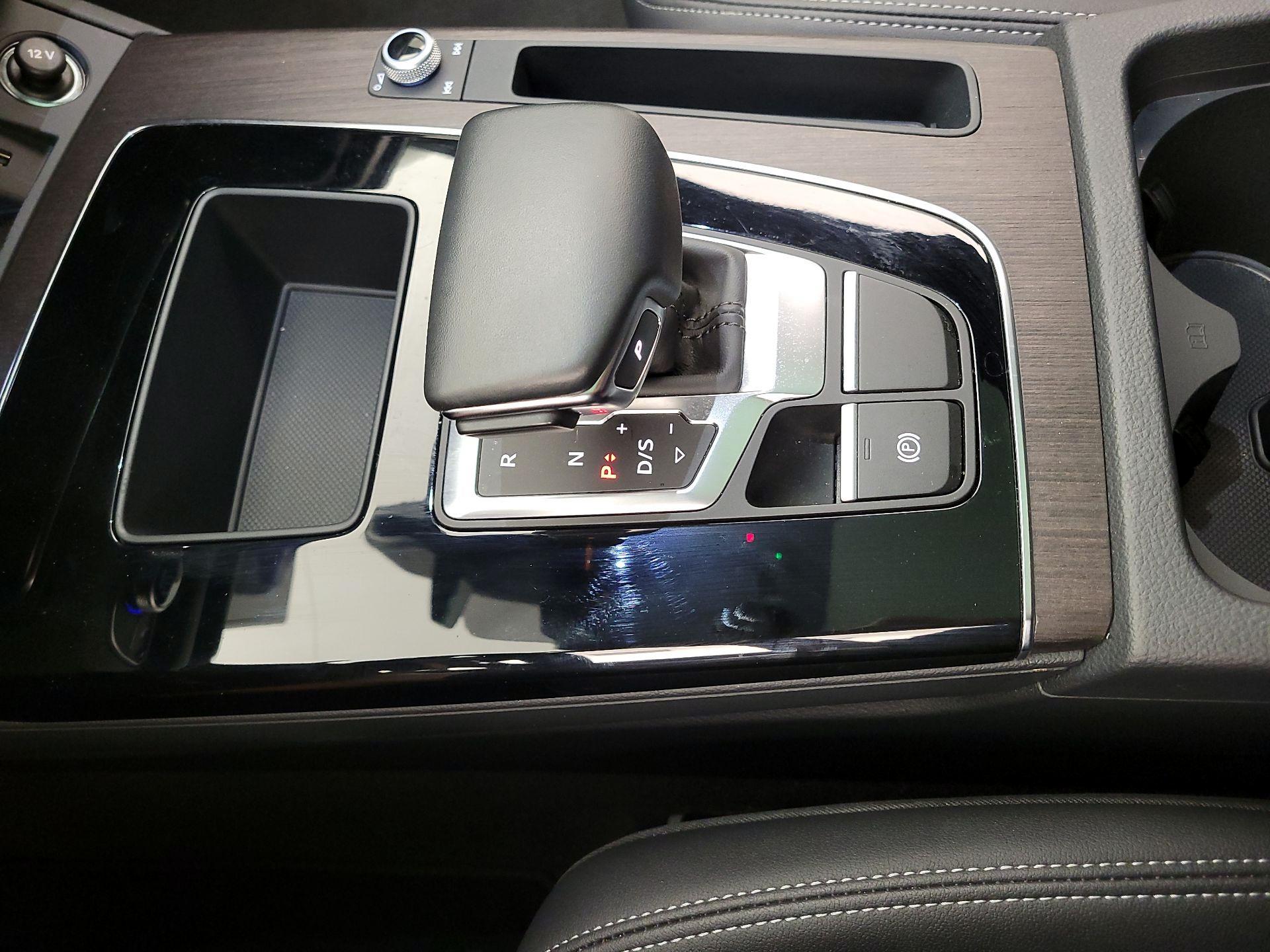Thumbnail: 2023 Audi Q5 - 17