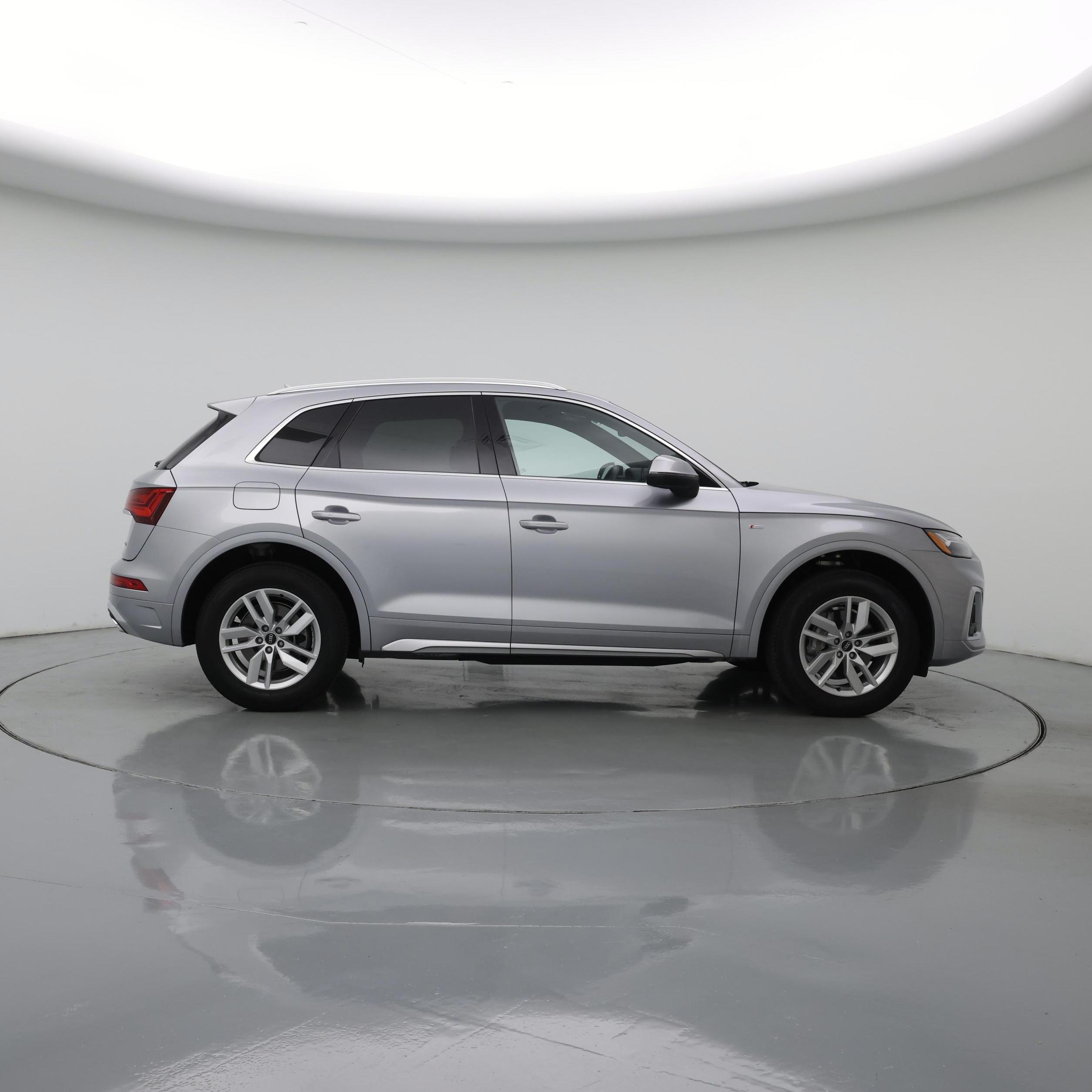 Thumbnail: 2023 Audi Q5 - 7