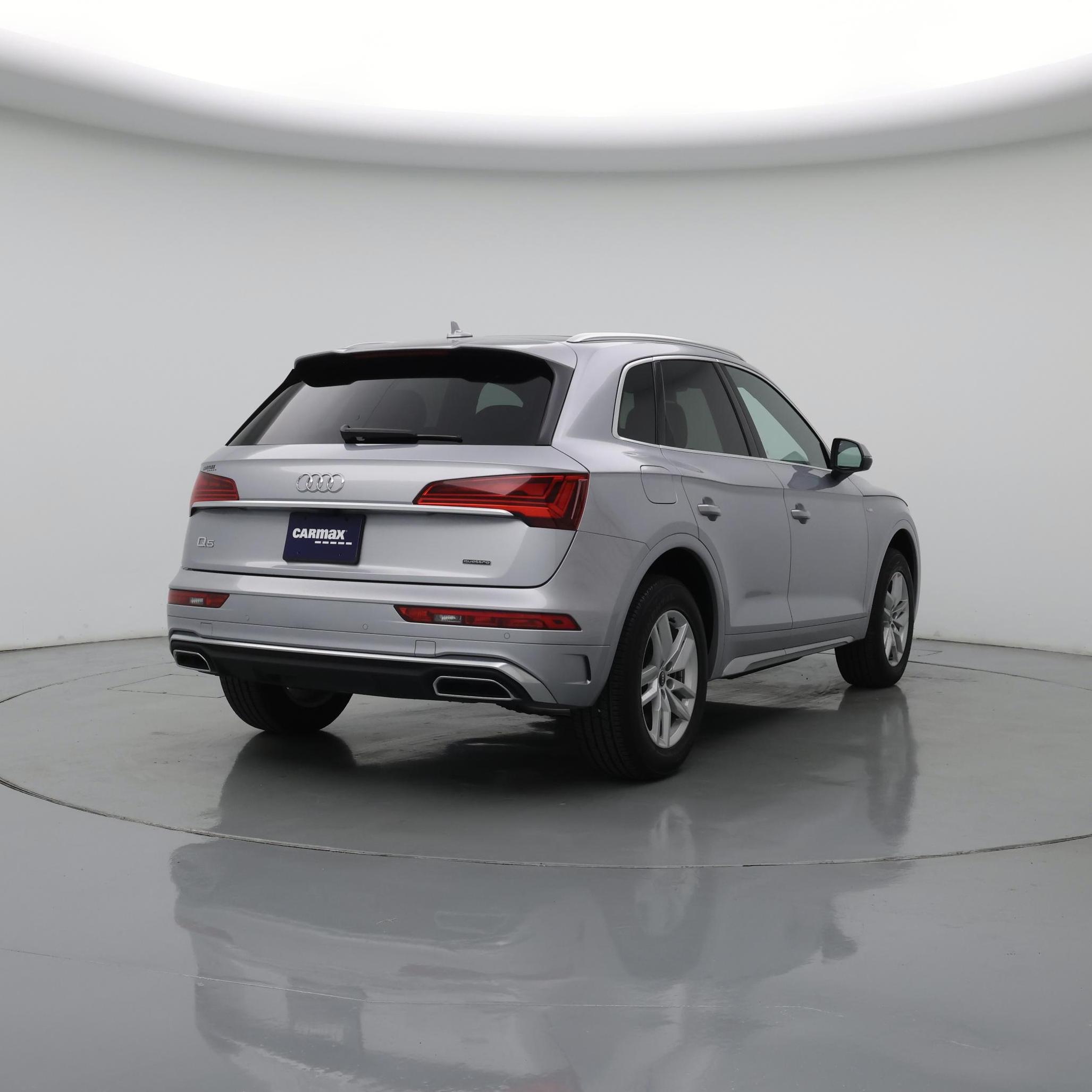 Thumbnail: 2023 Audi Q5 - 8
