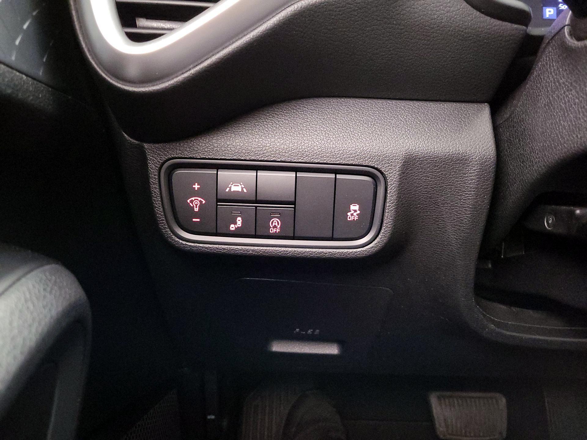 Thumbnail: 2021 Kia Soul - 13