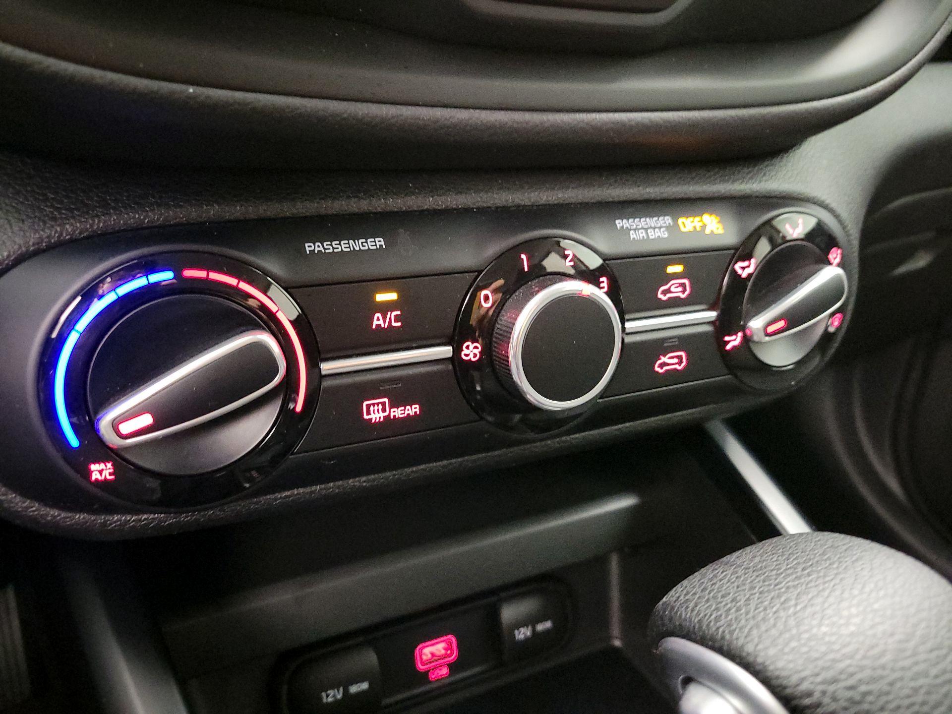 Thumbnail: 2021 Kia Soul - 16