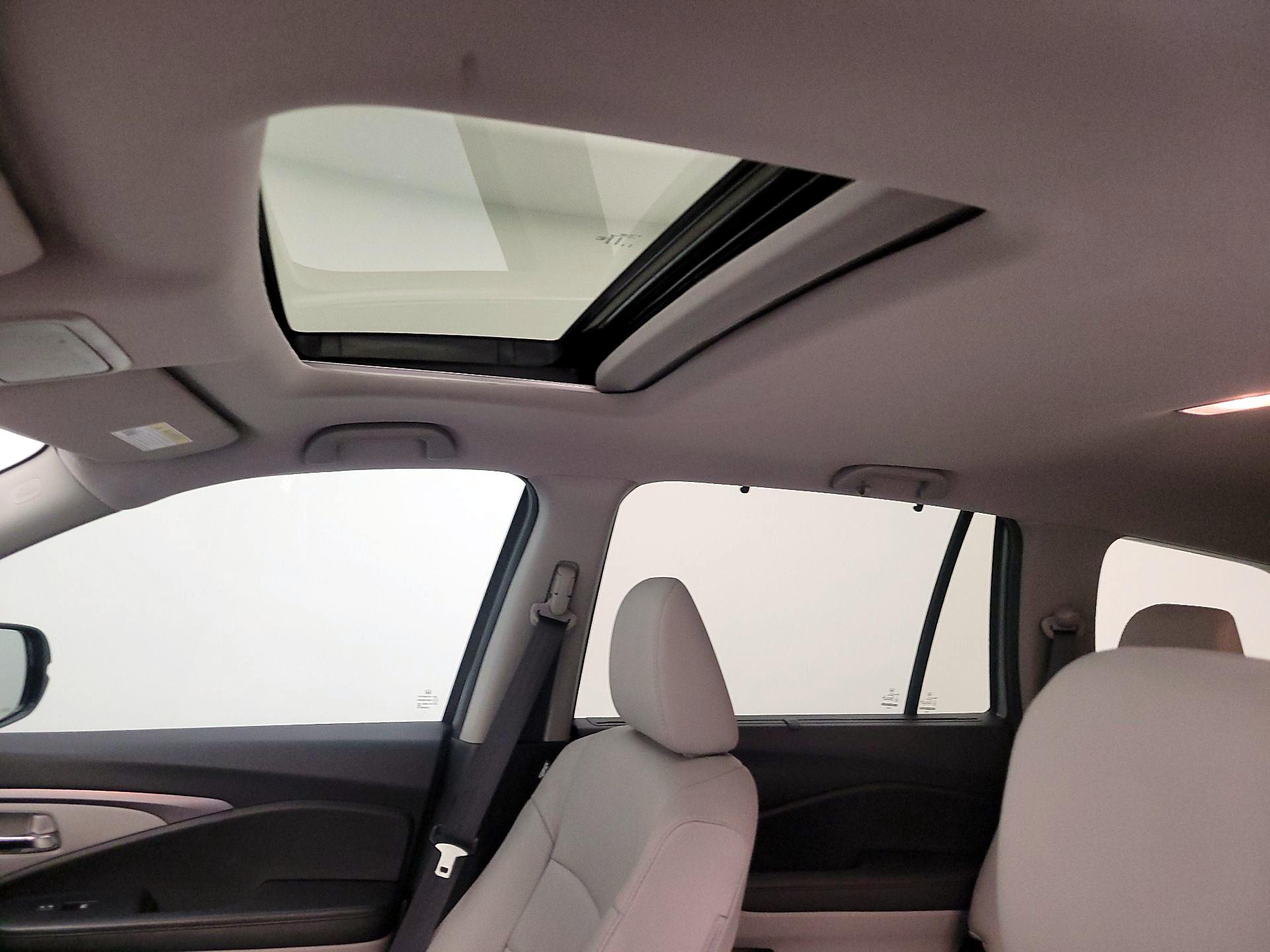 Thumbnail: 2022 Honda Pilot - 19