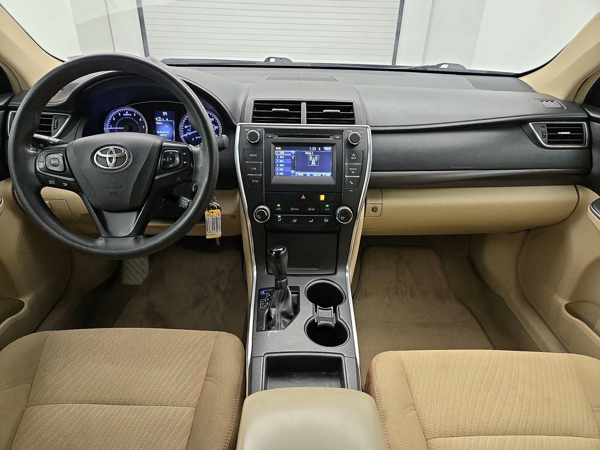 Thumbnail: 2017 Toyota Camry - 9