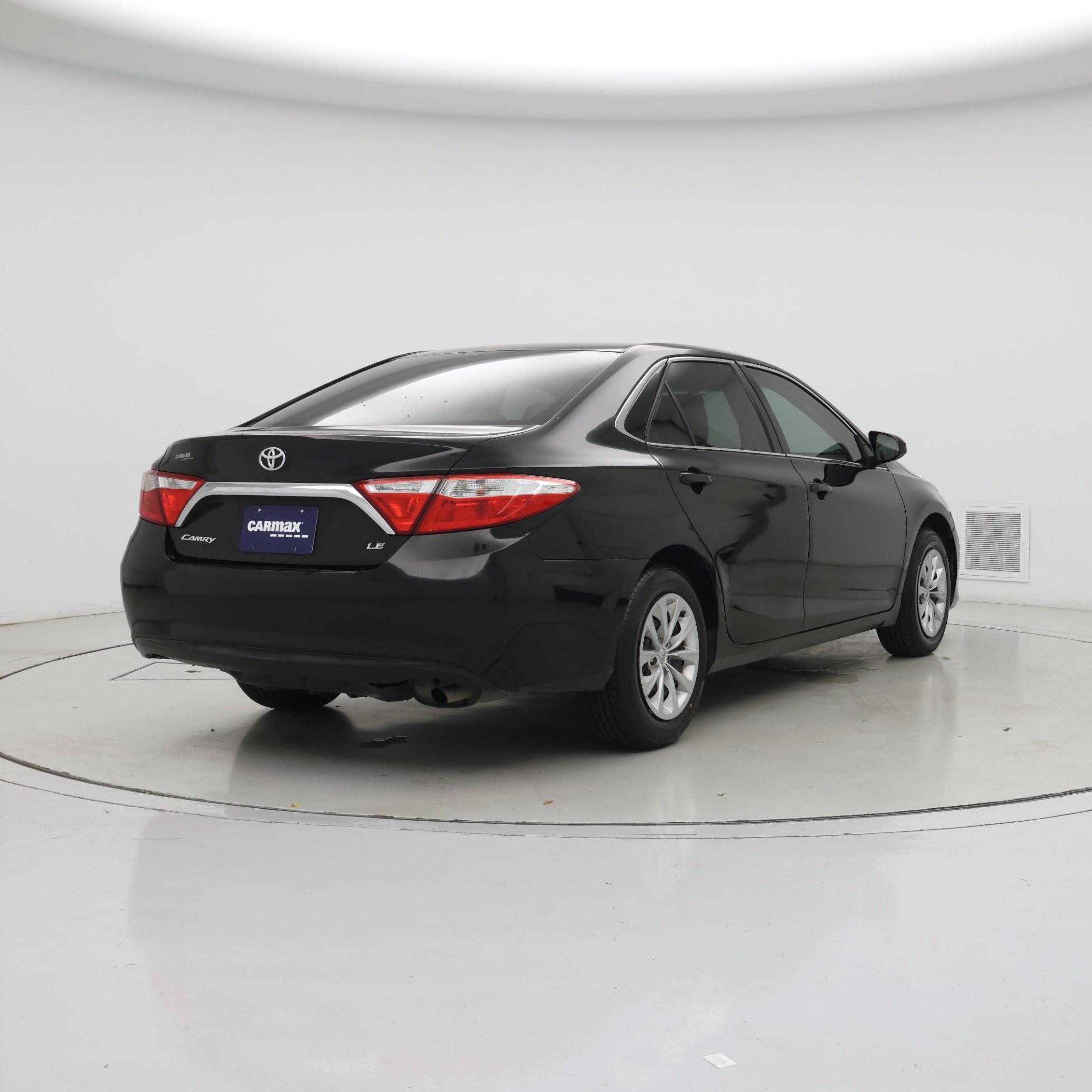 Thumbnail: 2017 Toyota Camry - 8