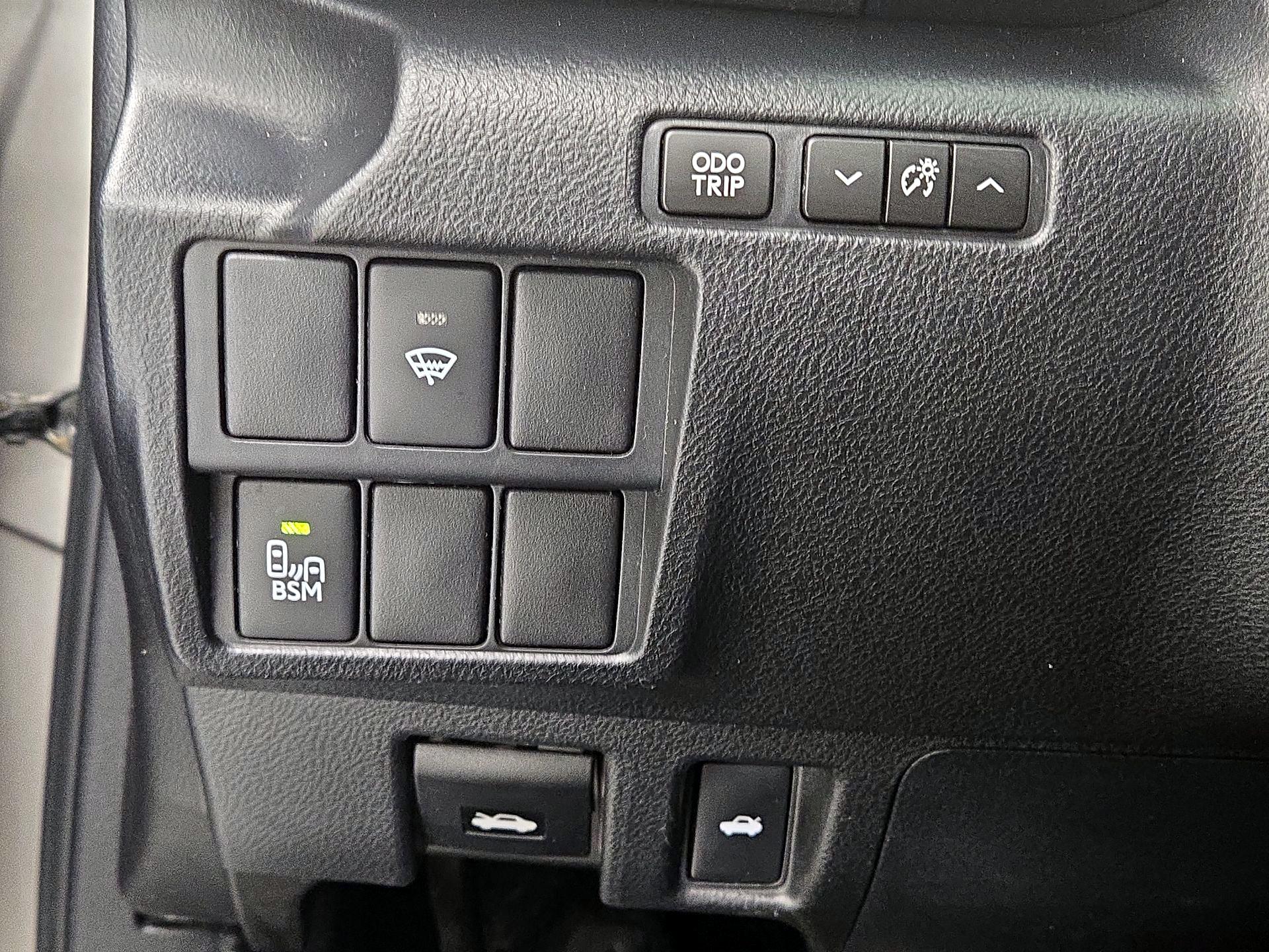 Thumbnail: 2014 Lexus IS - 11
