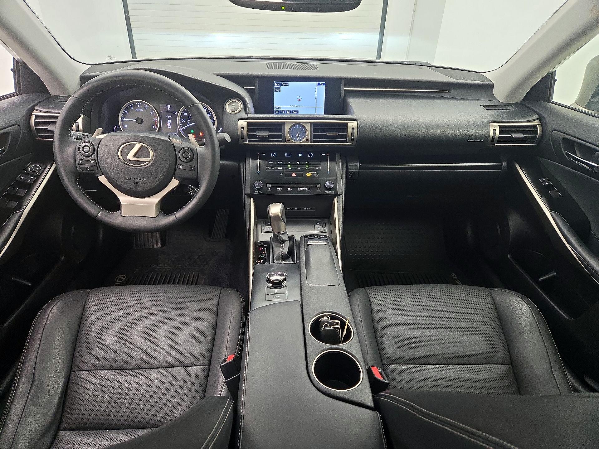 Thumbnail: 2014 Lexus IS - 8