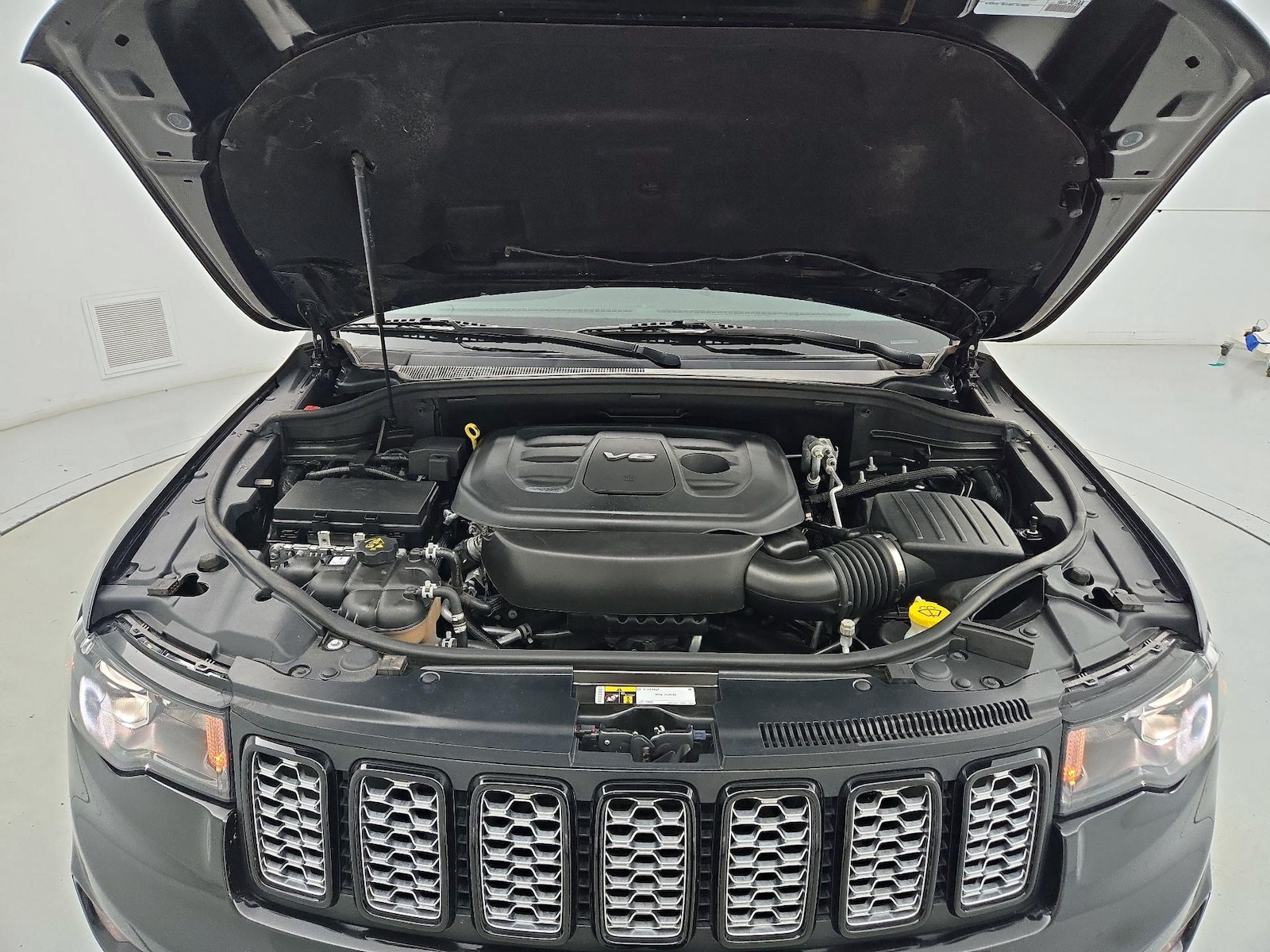 2018 Jeep Grand Cherokee Altitude - Photo 23